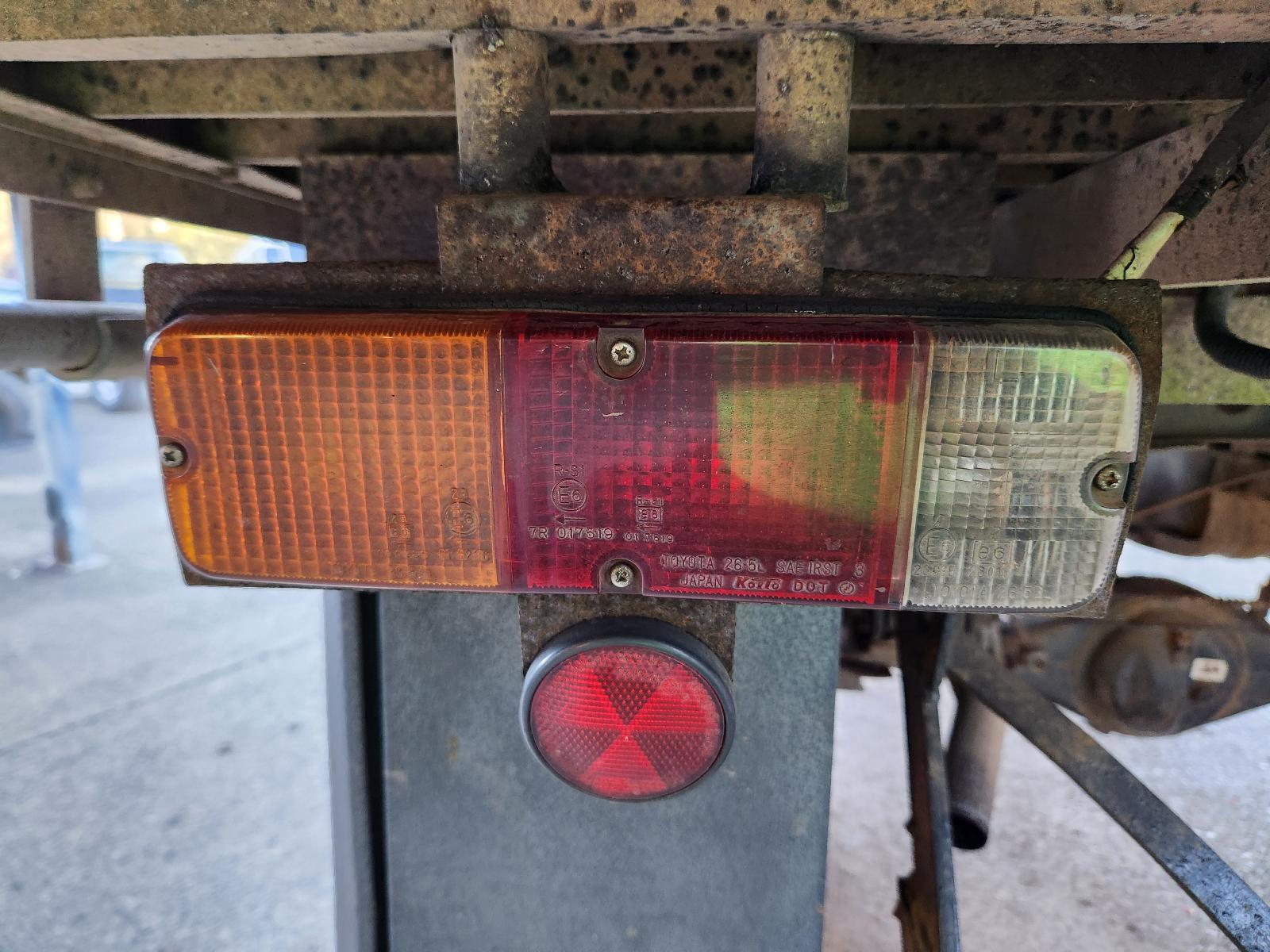 View Toyota Hilux 1993 4 Door Utility