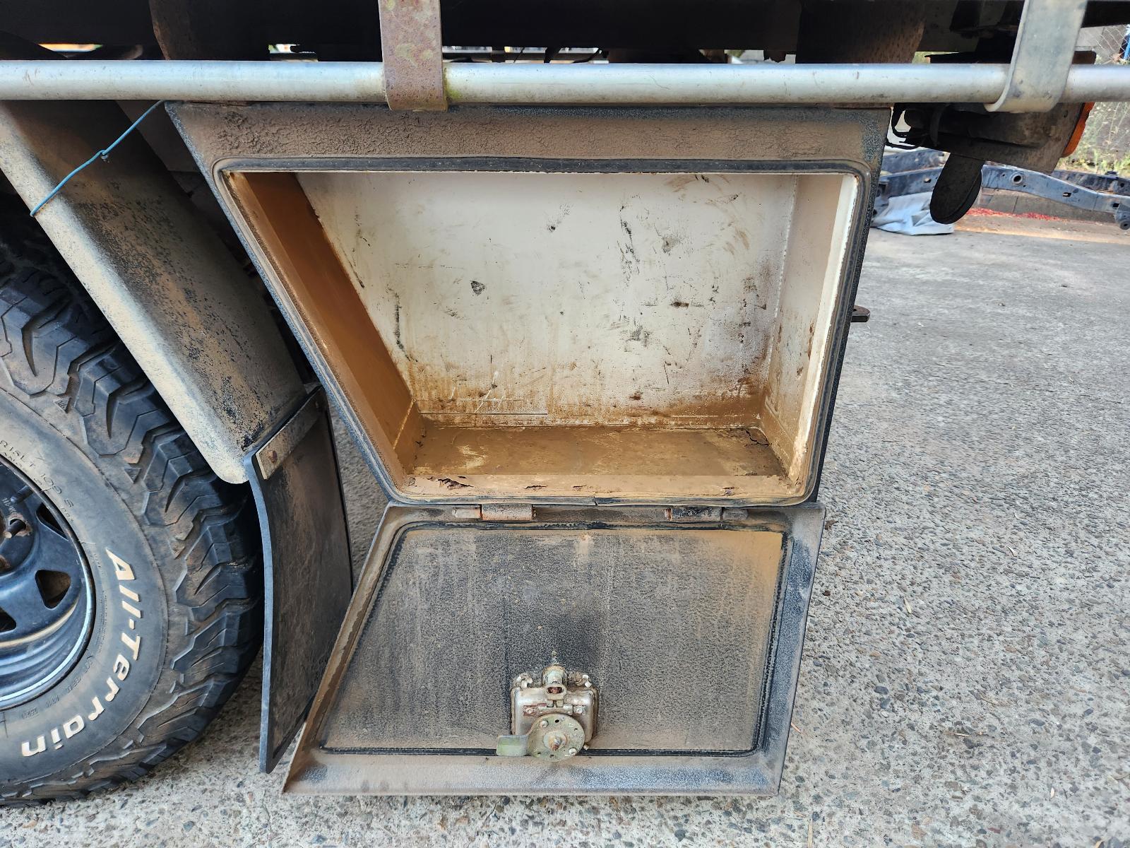 View Toyota Hilux 1993 4 Door Utility