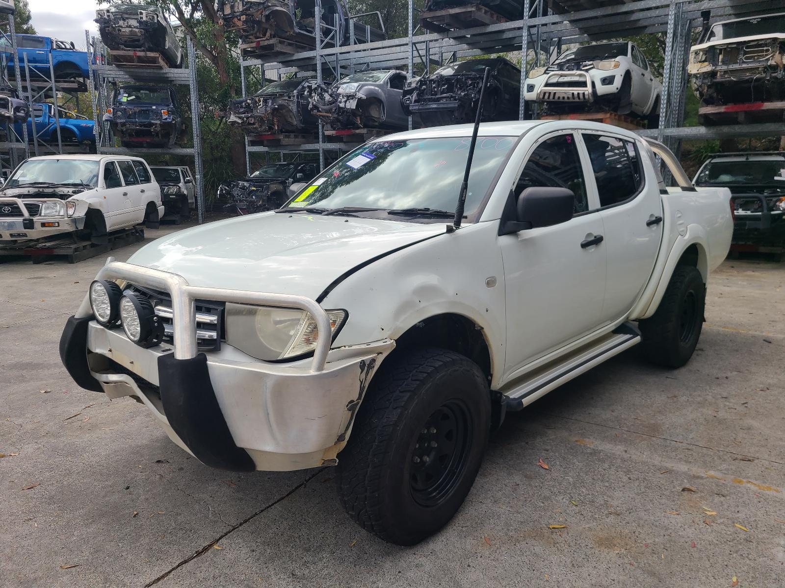 View Mitsubishi Triton 2013 4 Door Utility