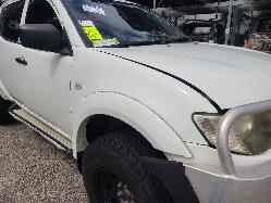 View Mitsubishi Triton 2013 4 Door Utility