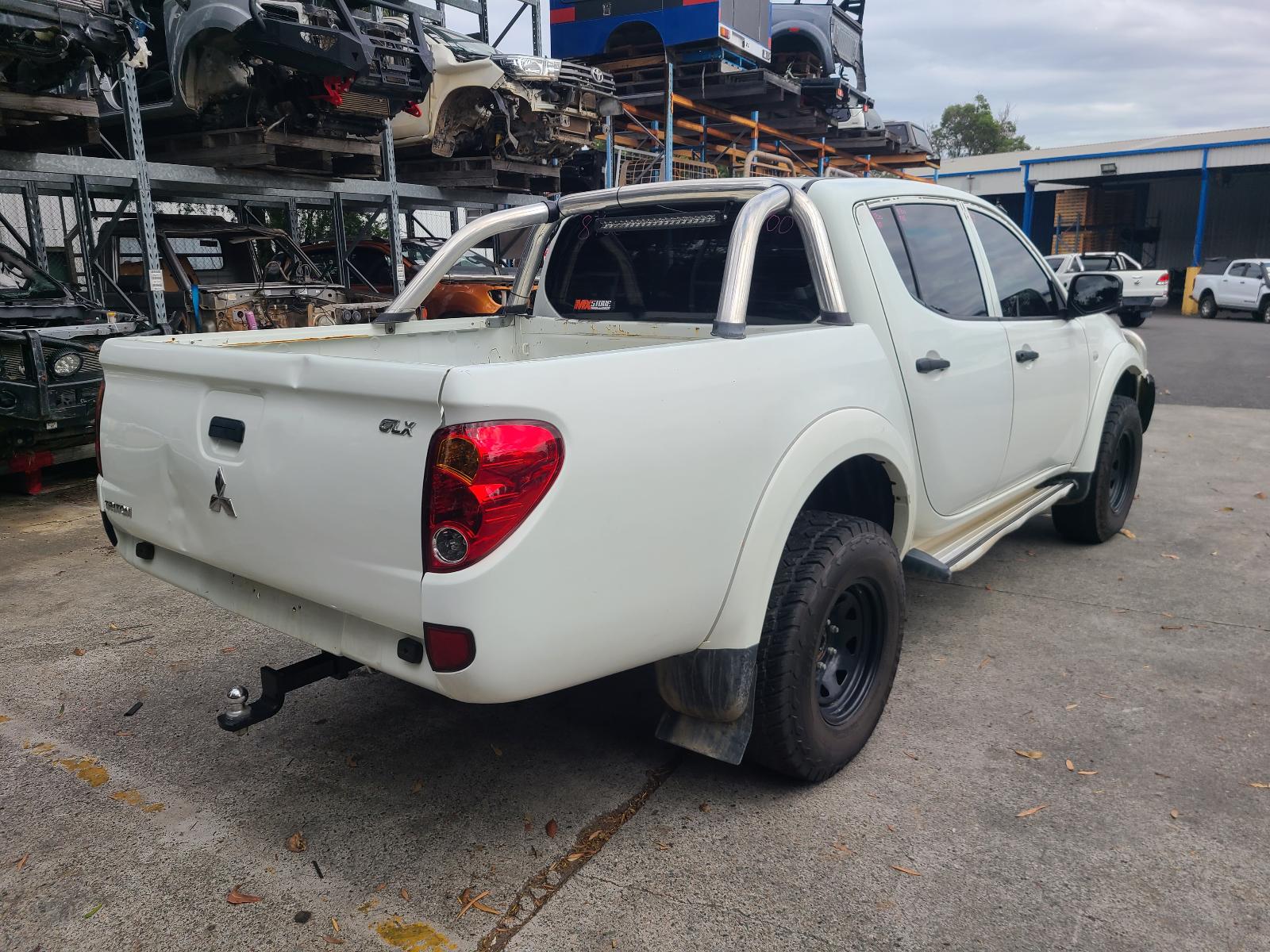 View Mitsubishi Triton 2013 4 Door Utility