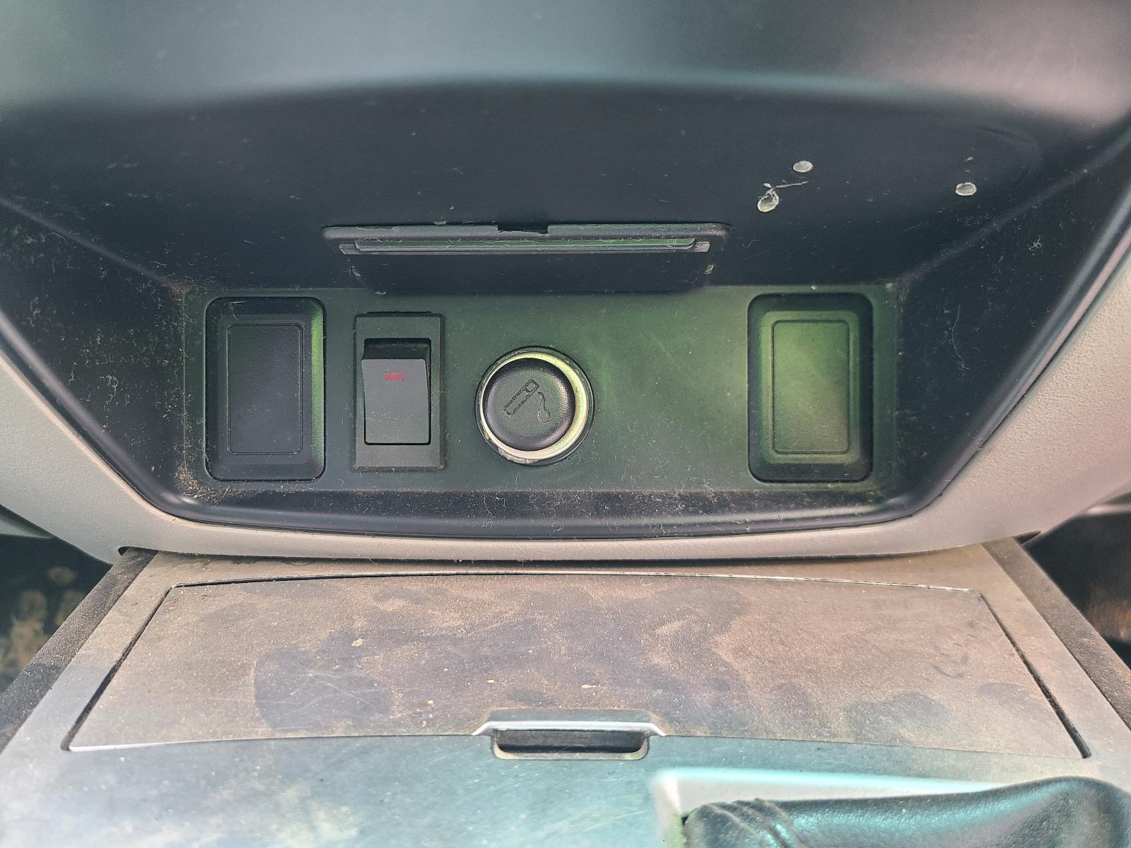 View Mitsubishi Triton 2013 4 Door Utility