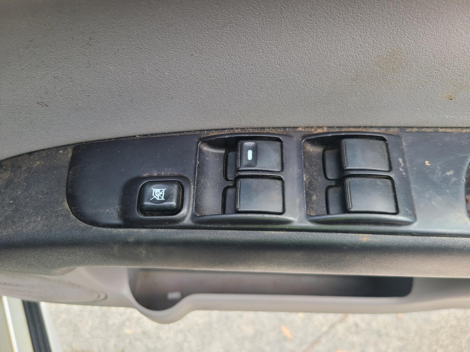 View Mitsubishi Triton 2013 4 Door Utility