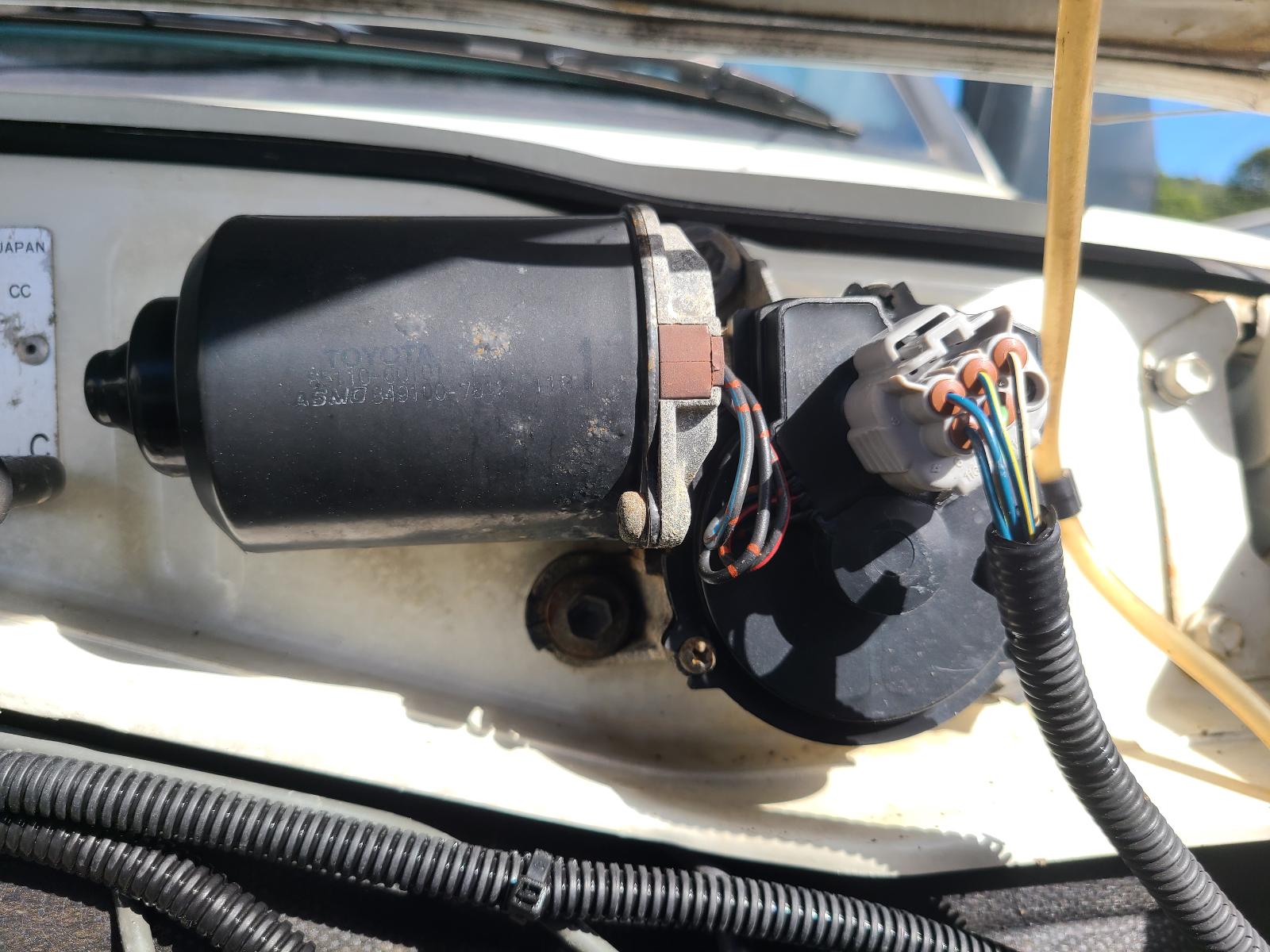 View Toyota Landcruiser 1996 4 Door Station Wagon