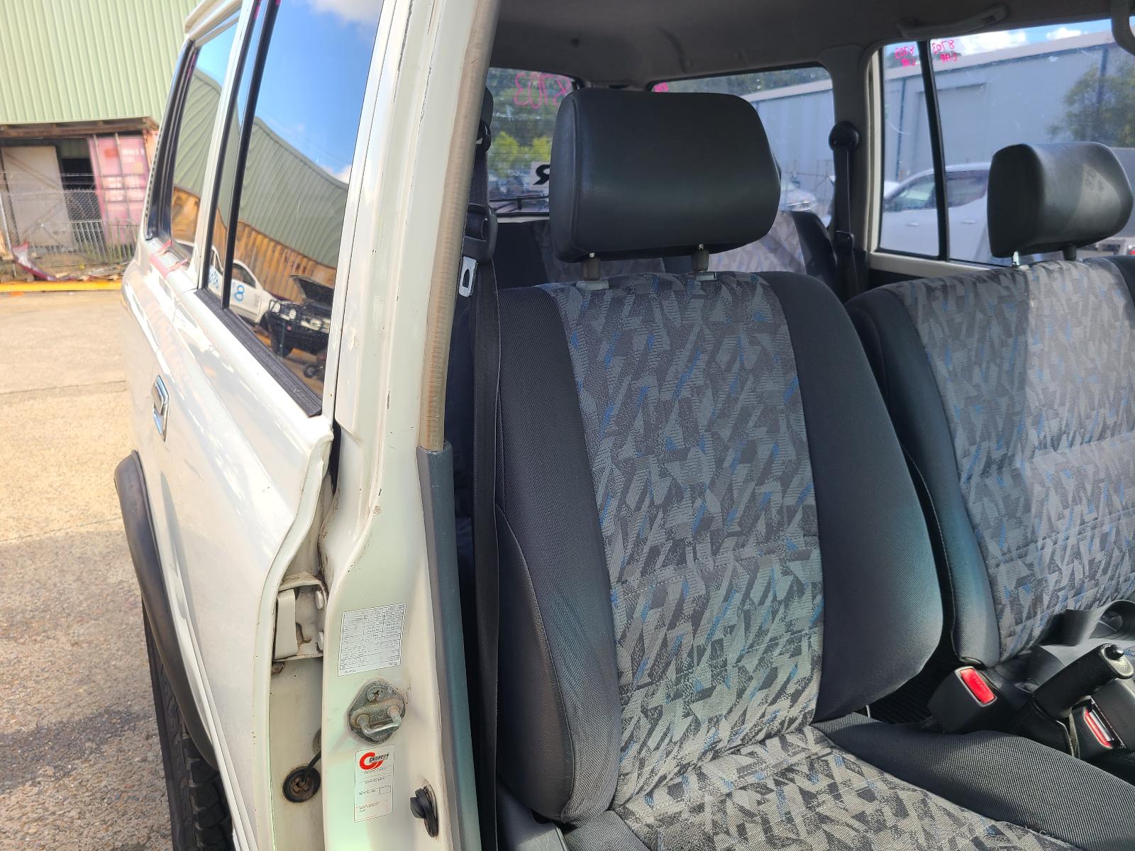 View Toyota Landcruiser 1996 4 Door Station Wagon