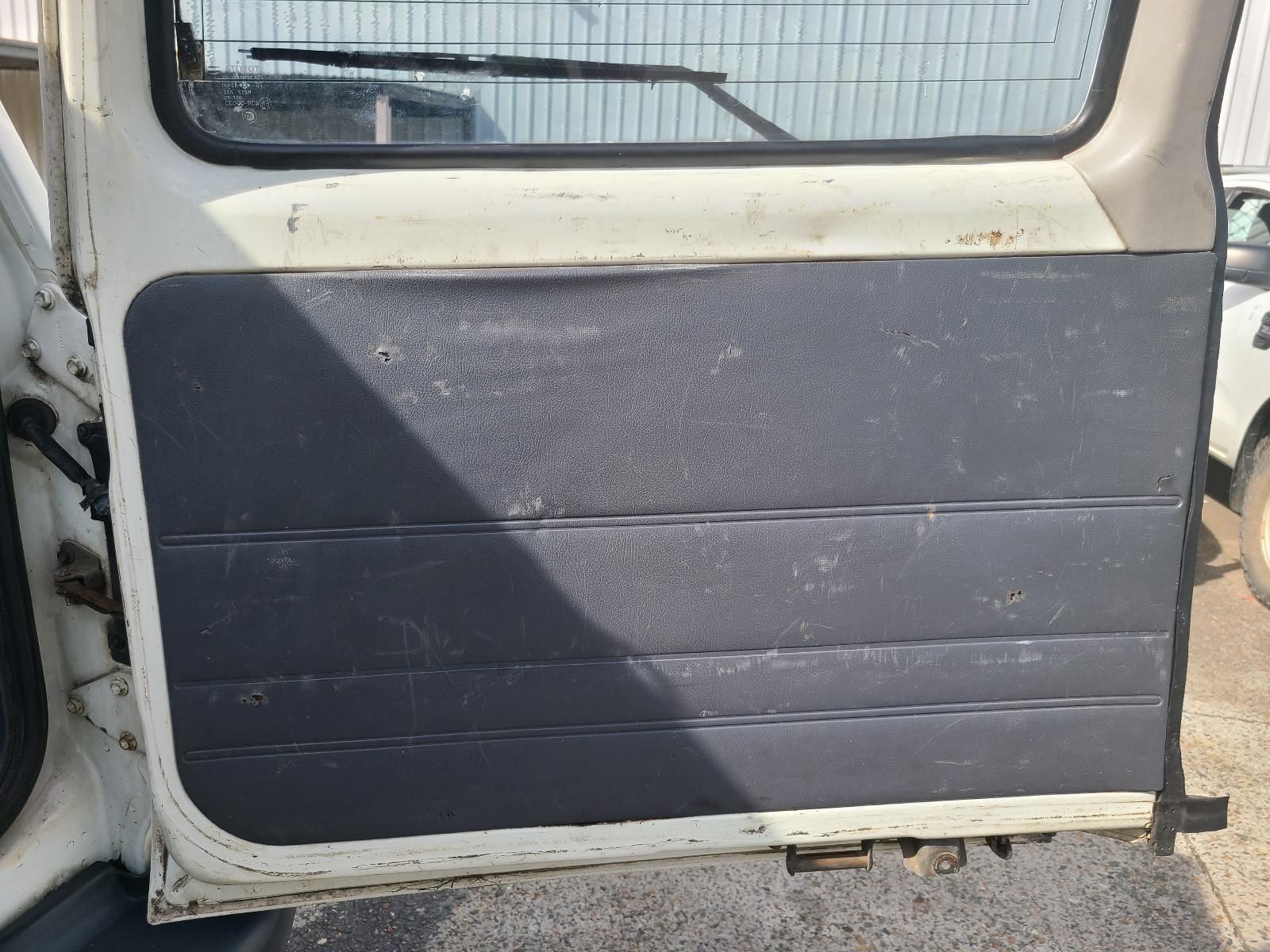 View Toyota Landcruiser 1996 4 Door Station Wagon