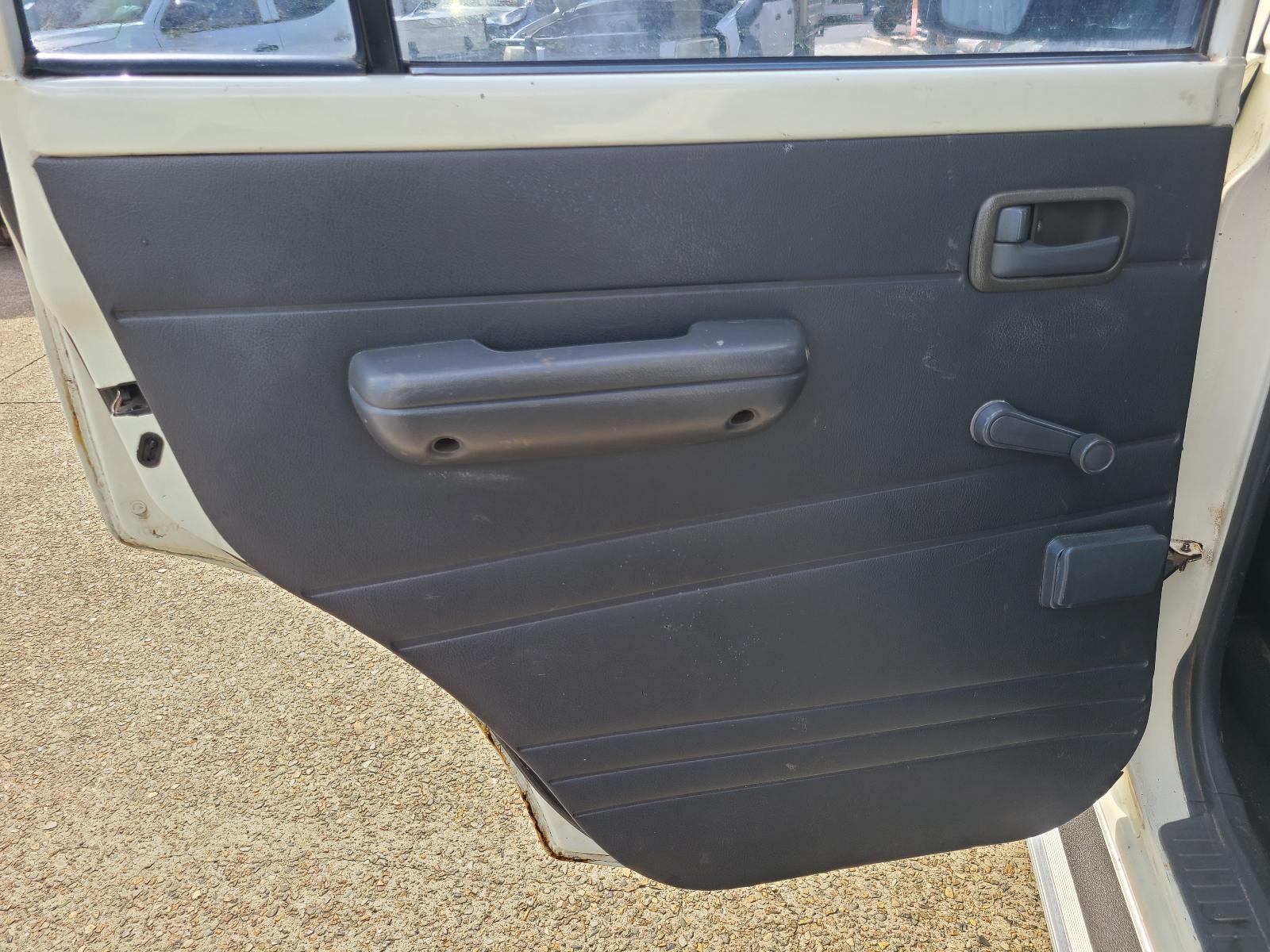View Toyota Landcruiser 1996 4 Door Station Wagon