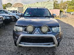 View Mitsubishi Triton 2014 4 Door Utility