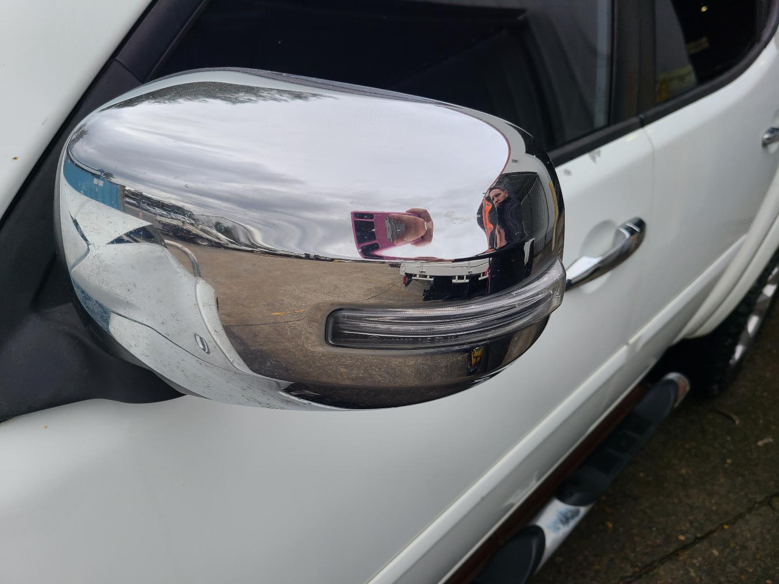 View Mitsubishi Triton 2014  