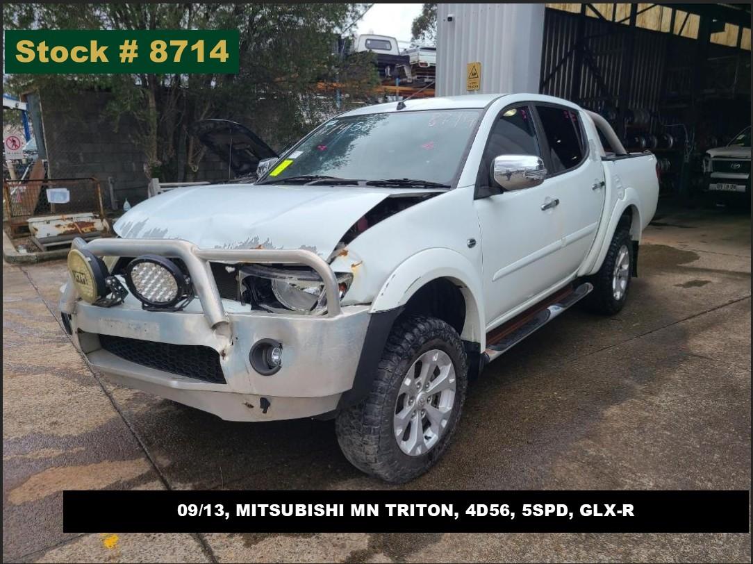 View Mitsubishi Triton 2014  