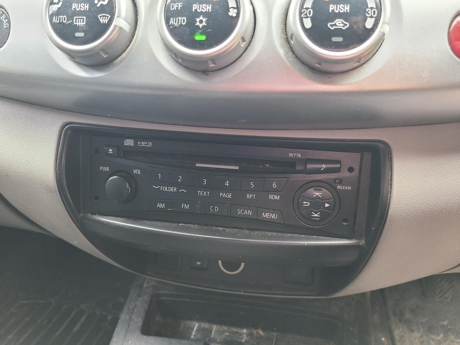 View Mitsubishi Triton 2014  