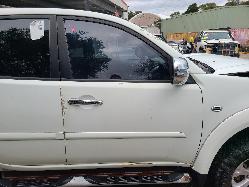 View Mitsubishi Triton 2014  