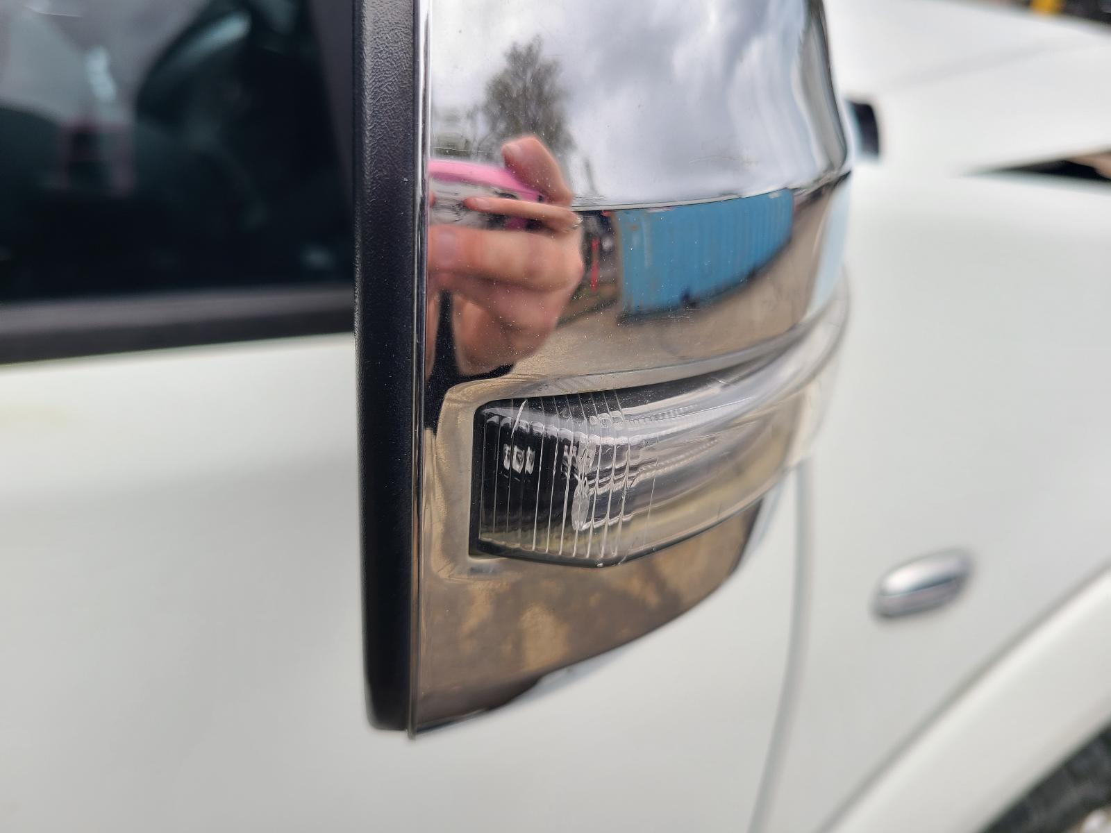 View Mitsubishi Triton 2014  