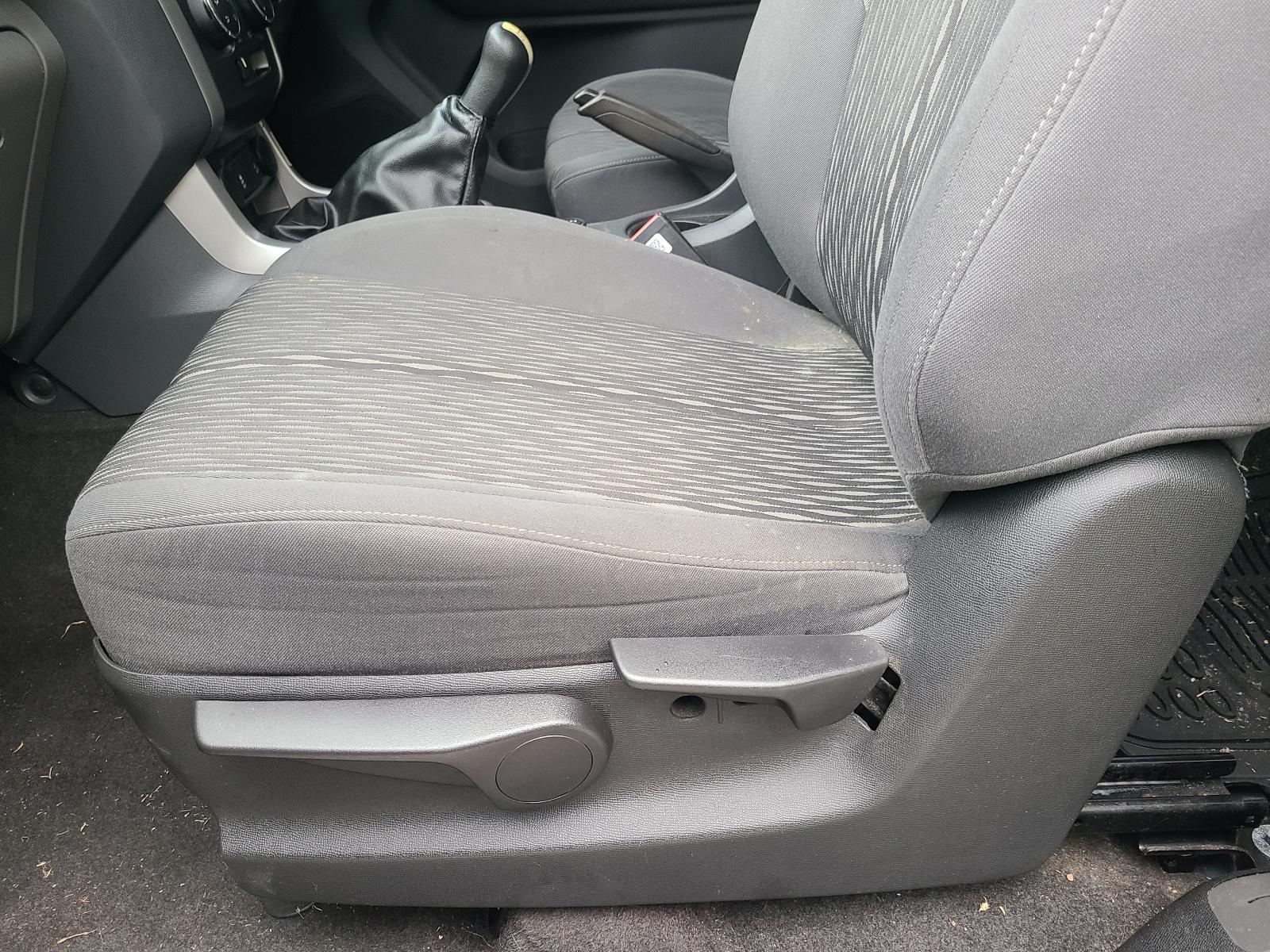 View Holden Colorado 2015  