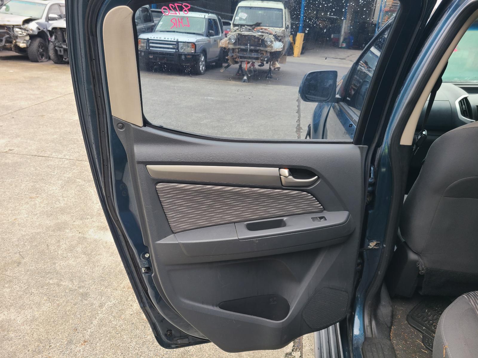 View Holden Colorado 2015  