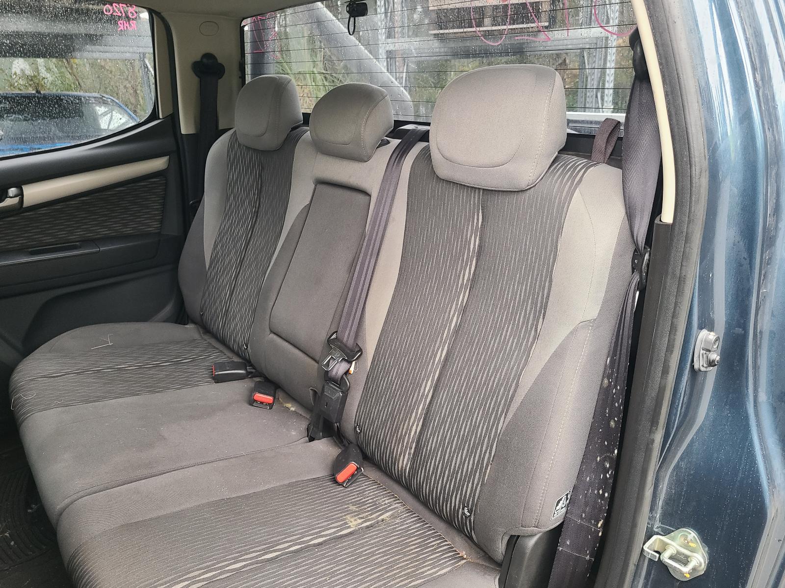 View Holden Colorado 2015  