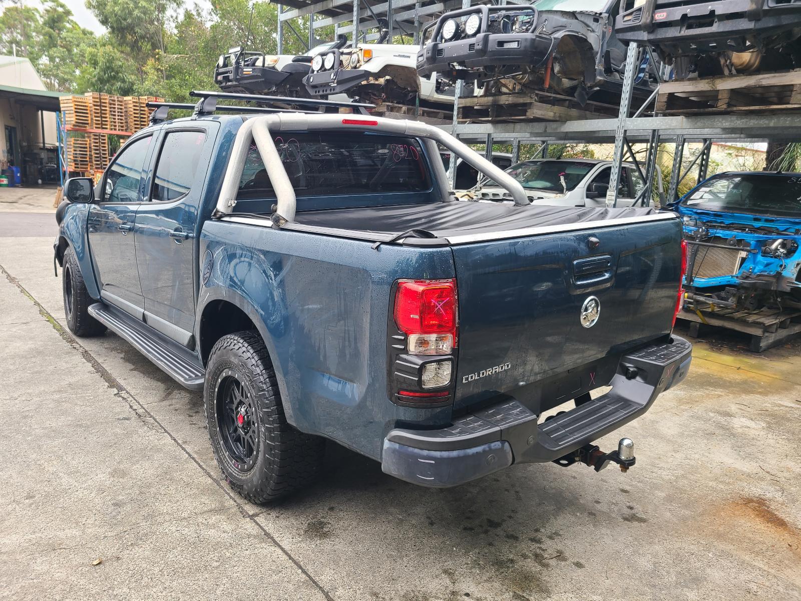 View Holden Colorado 2015  