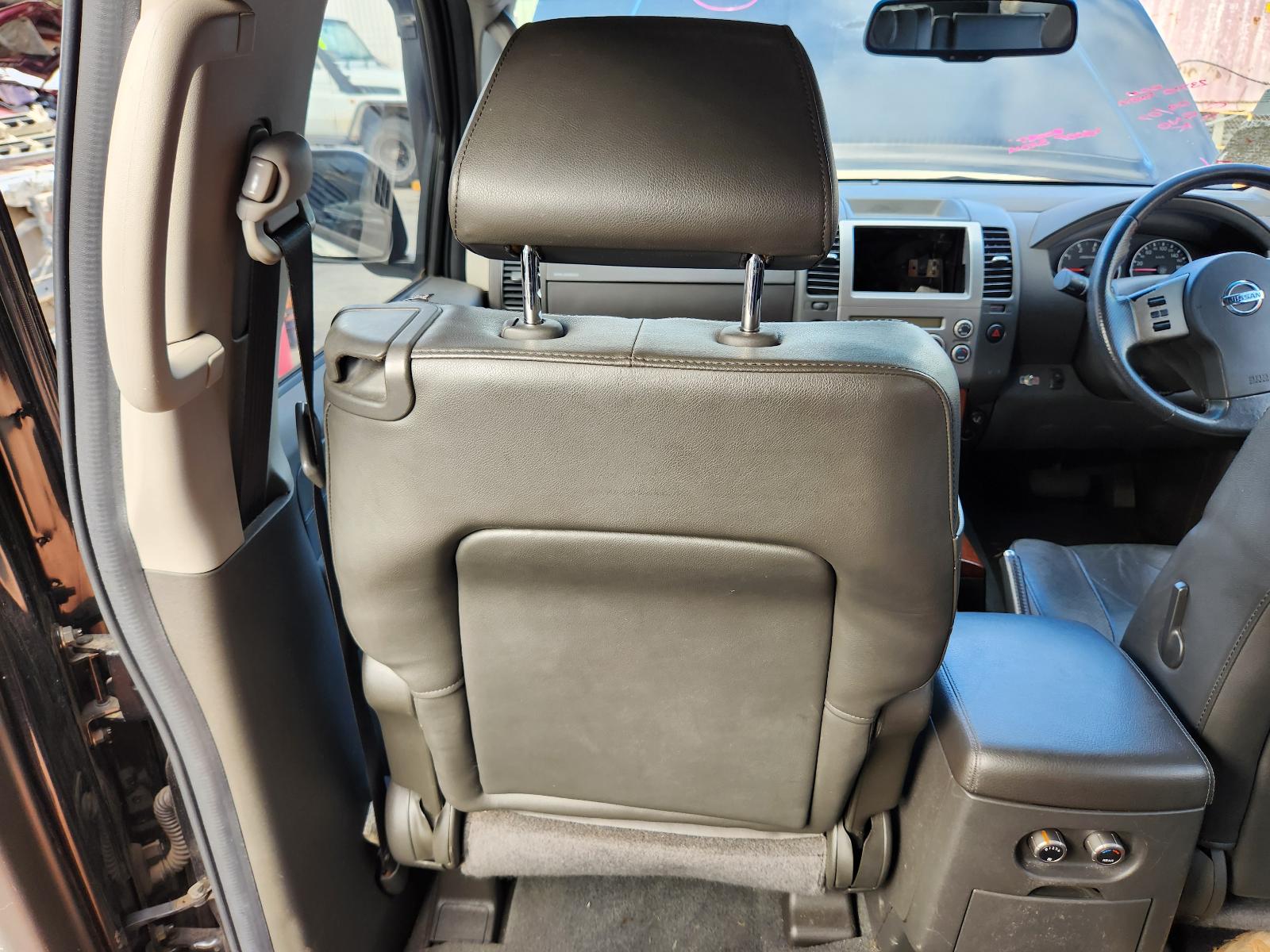 View Nissan Pathfinder 2007 4 Door Station Wagon