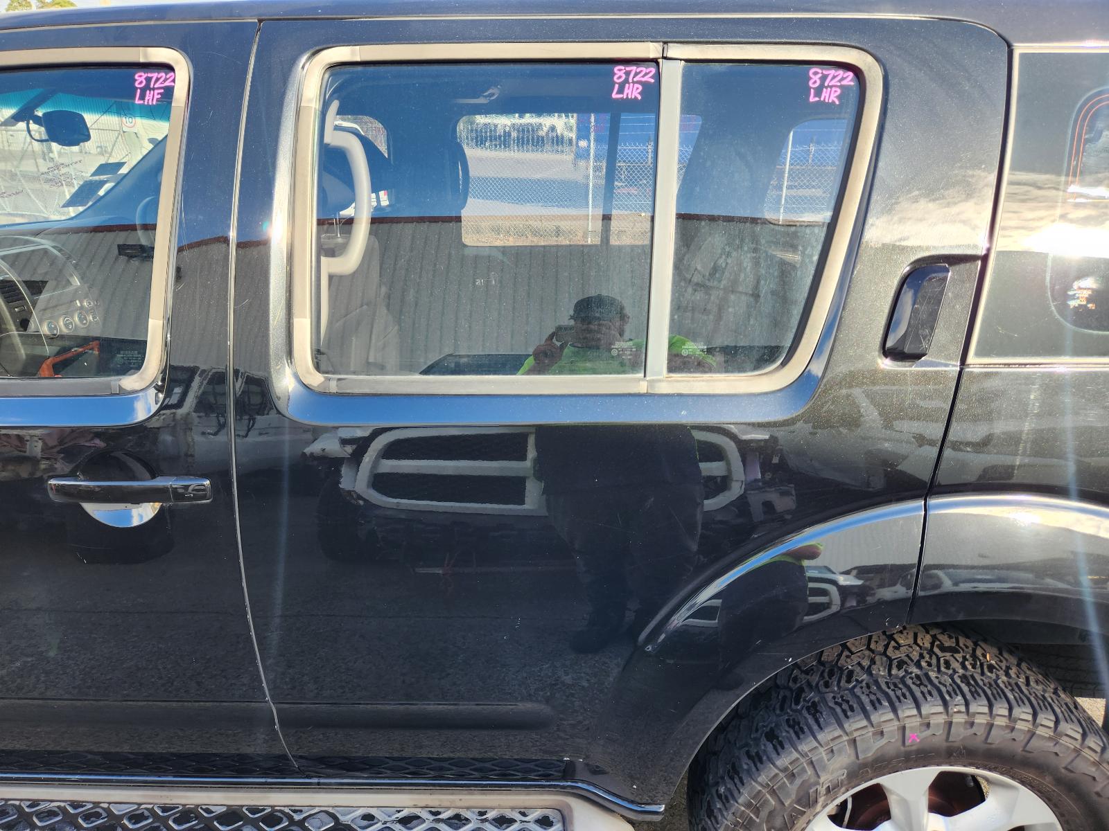 View Nissan Pathfinder 2007 4 Door Station Wagon
