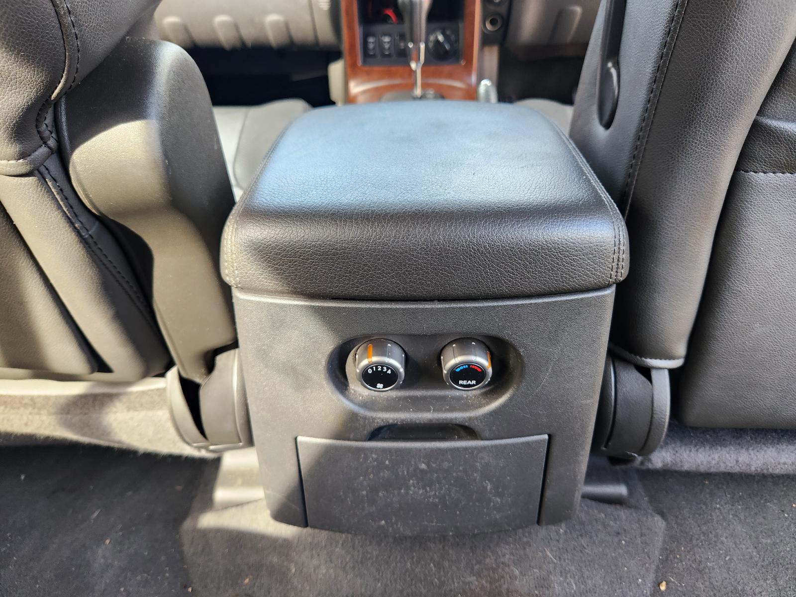 View Nissan Pathfinder 2007 4 Door Station Wagon