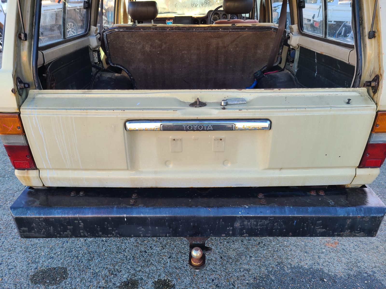 Toyota Landcruiser 1985 4 Door Station Wagon View Toyota Landcruiser 1985 4 Door Station Wagon