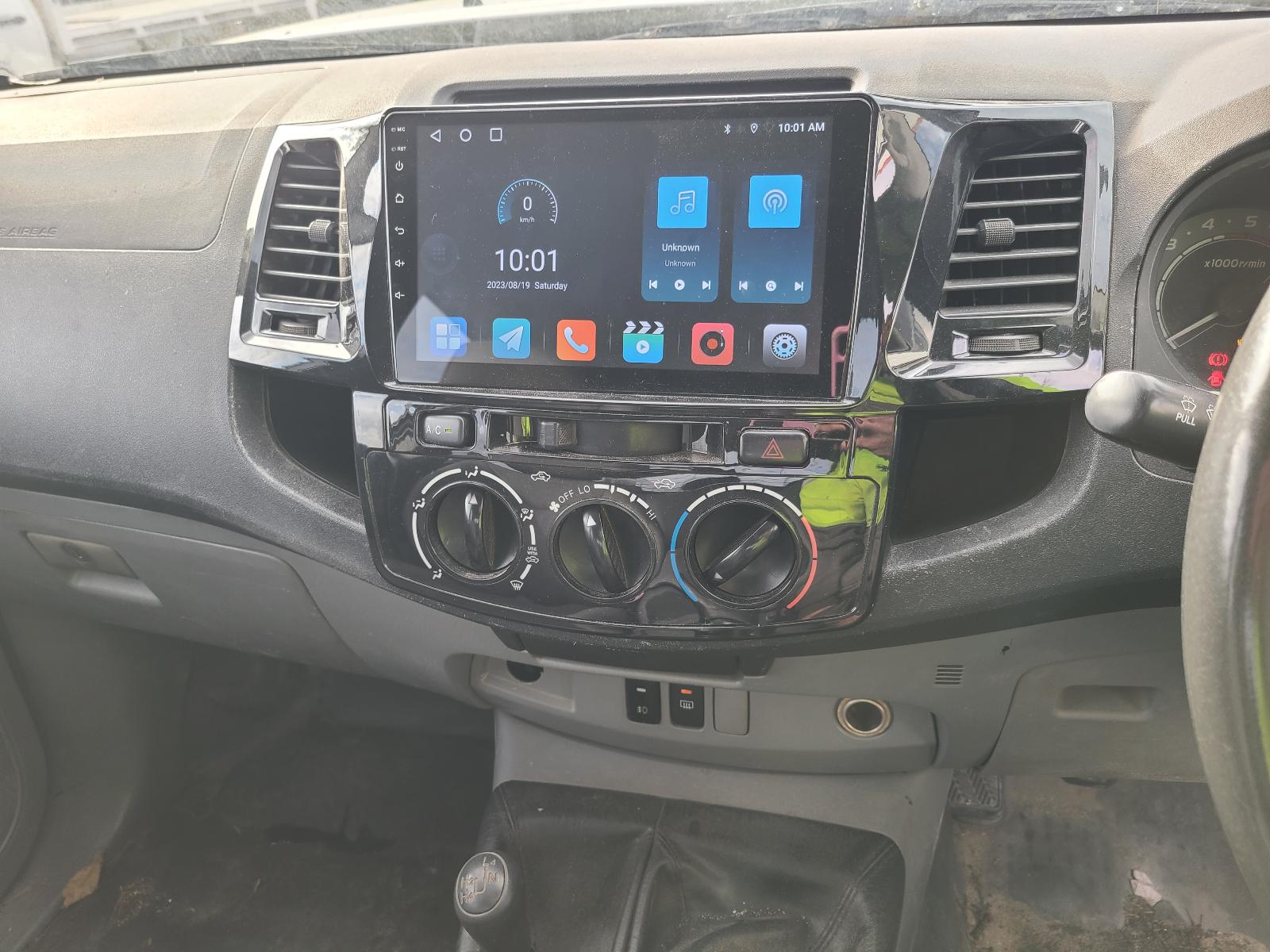 View Toyota Hilux 2011  