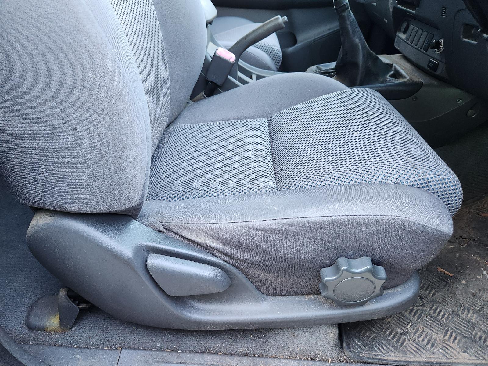 Toyota Hilux 2013 4 Door Utility View Toyota Hilux 2013 4 Door Utility