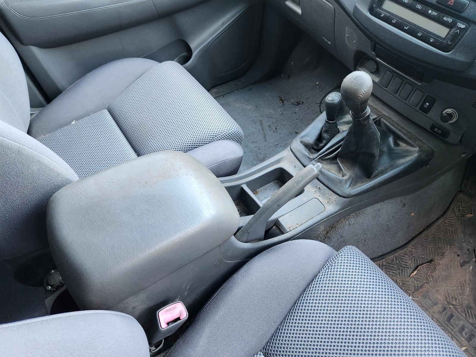 Toyota Hilux 2013 4 Door Utility View Toyota Hilux 2013 4 Door Utility