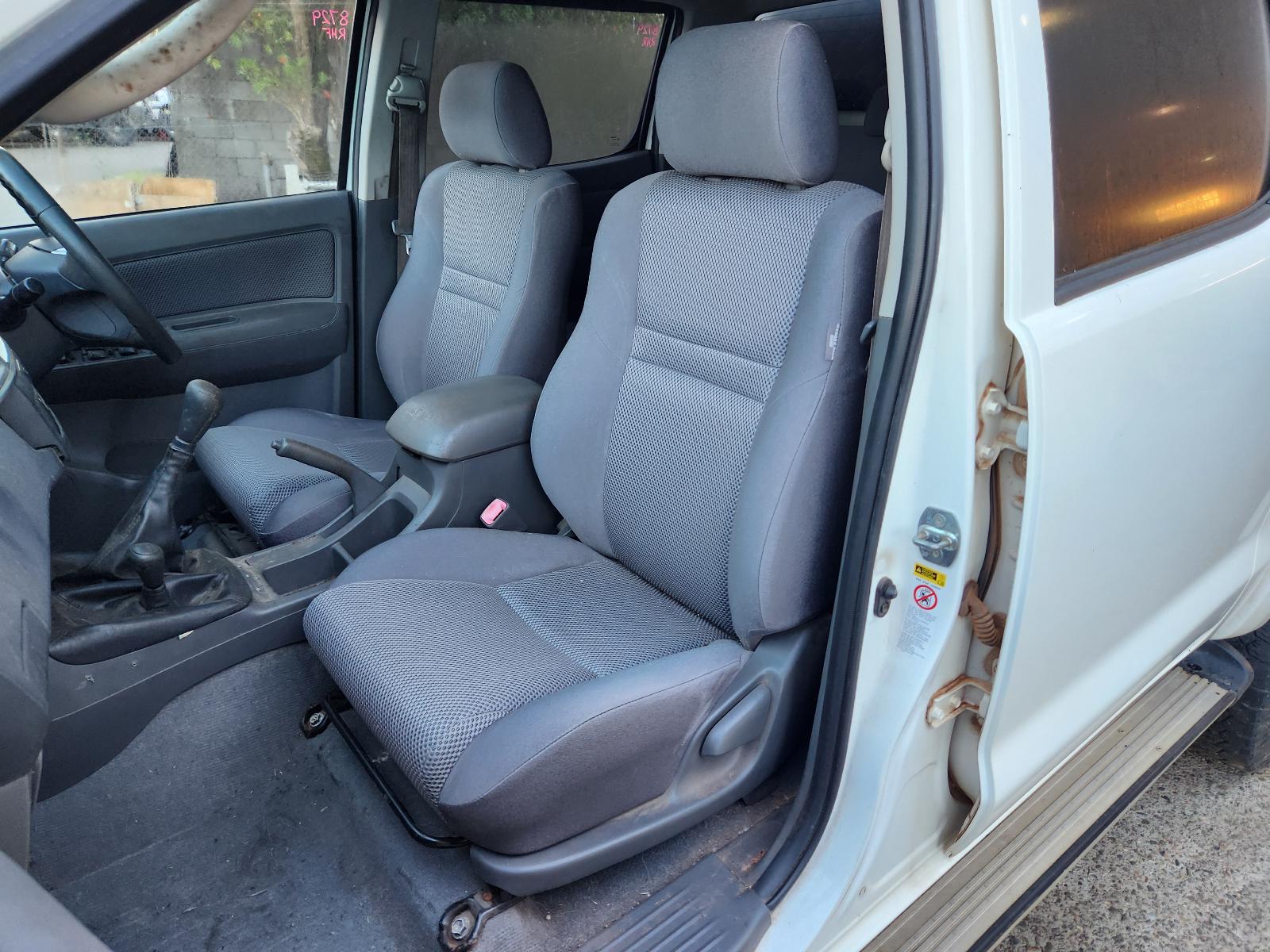 Toyota Hilux 2013 4 Door Utility View Toyota Hilux 2013 4 Door Utility
