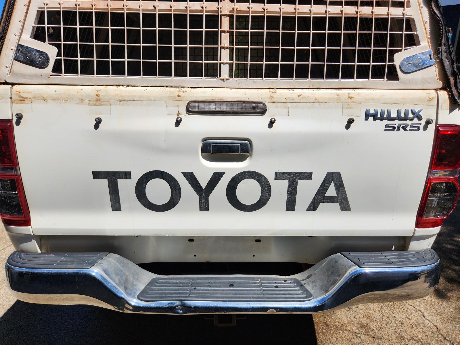 Toyota Hilux 2013 4 Door Utility View Toyota Hilux 2013 4 Door Utility