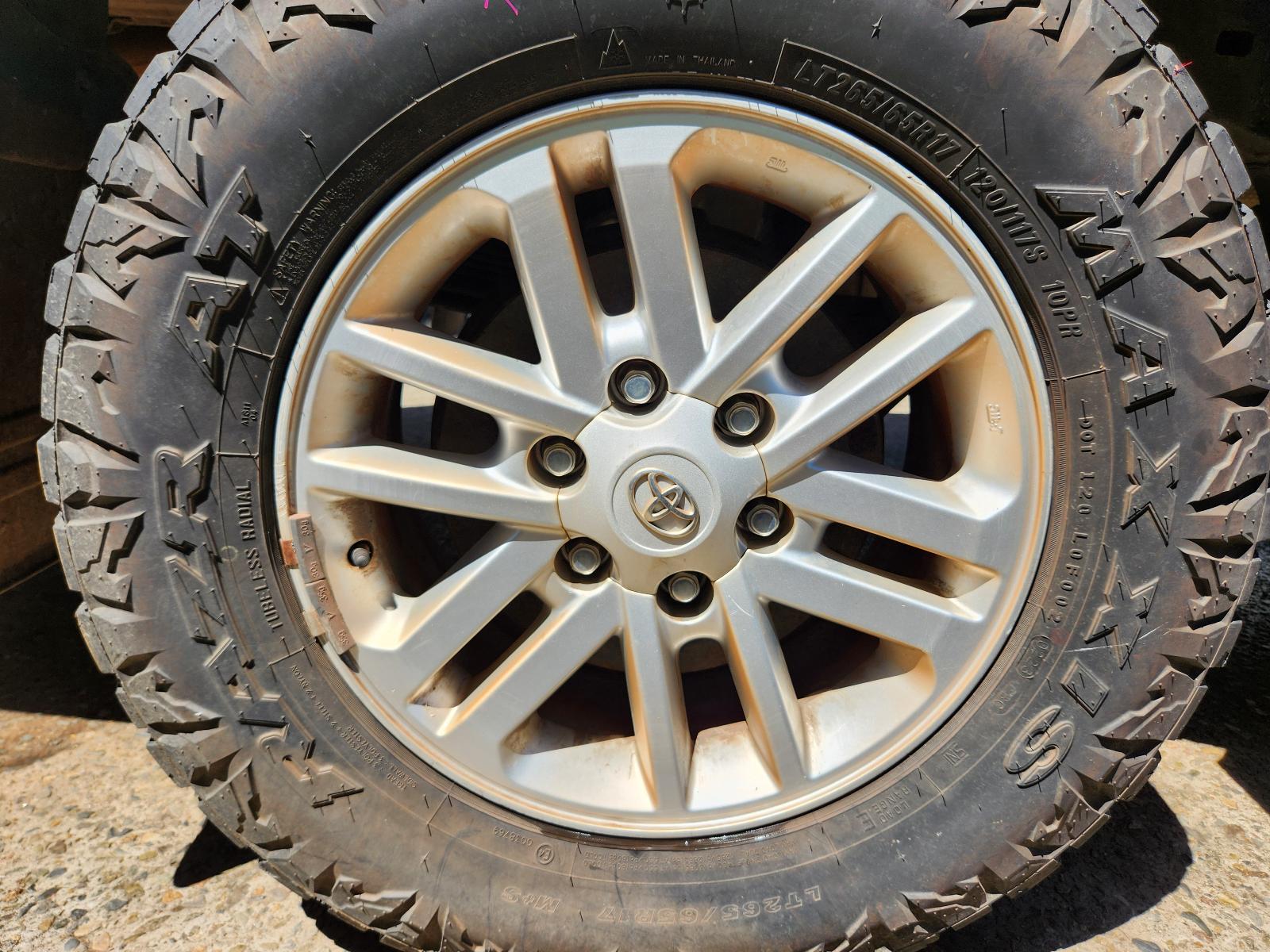 Toyota Hilux 2013 4 Door Utility View Toyota Hilux 2013 4 Door Utility