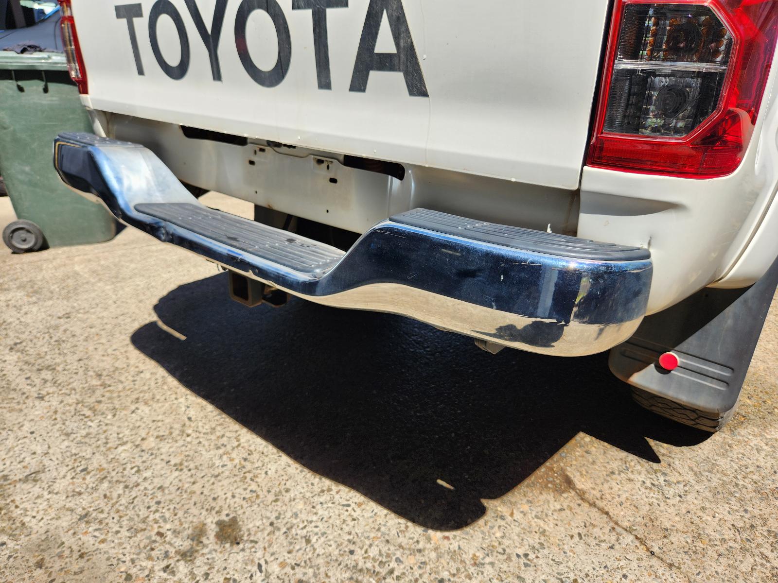 Toyota Hilux 2013 4 Door Utility View Toyota Hilux 2013 4 Door Utility