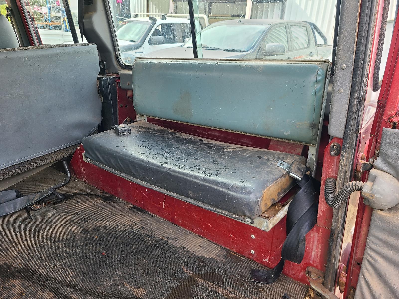 View Land Rover Defender 1999 4 Door Station Wagon