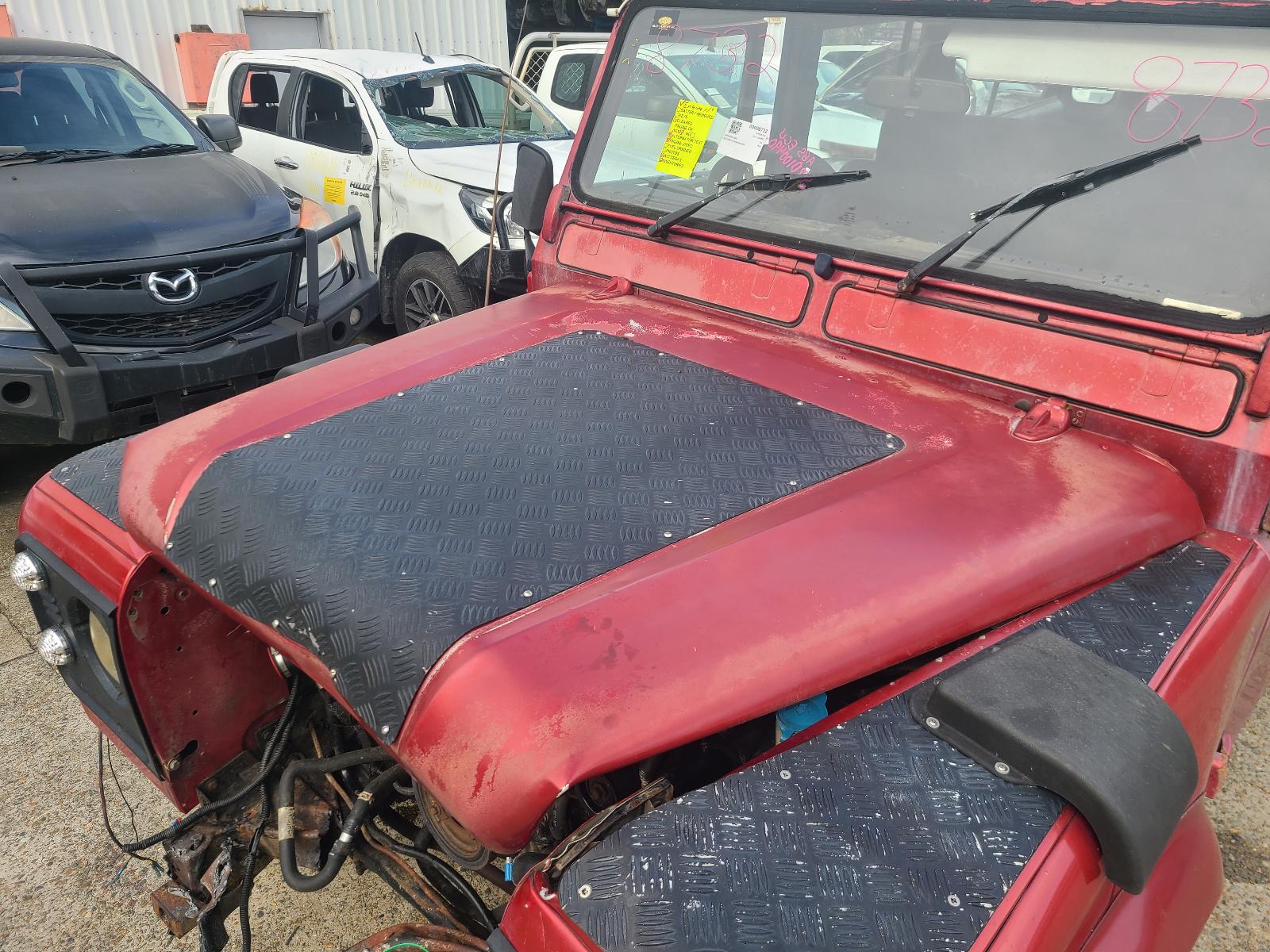 View Land Rover Defender 1999 4 Door Station Wagon