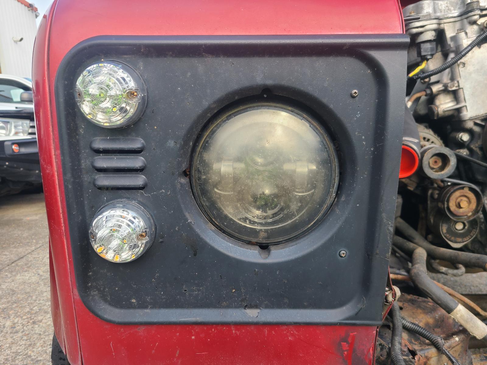 View Land Rover Defender 1999 4 Door Station Wagon
