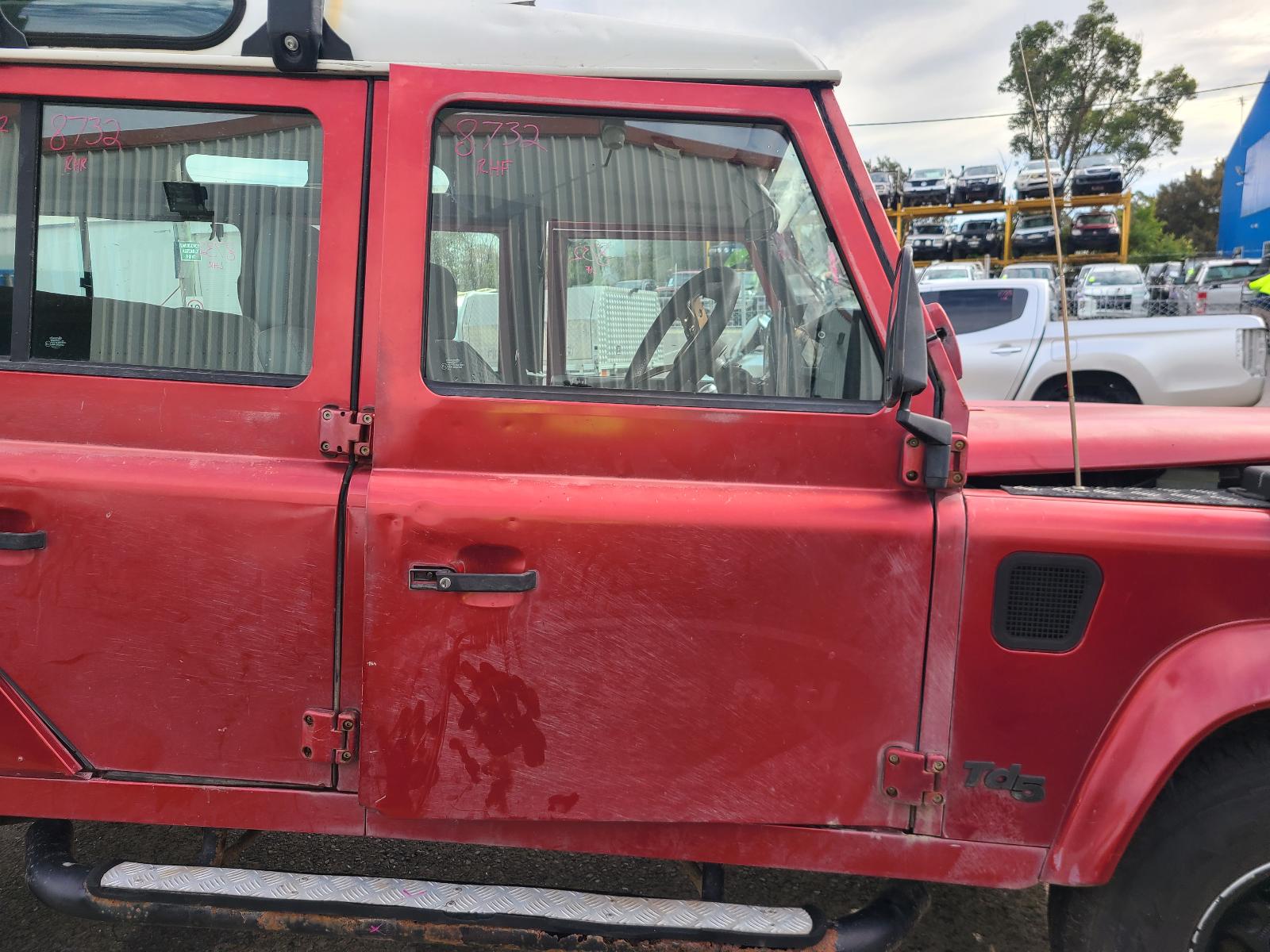 View Land Rover Defender 1999 4 Door Station Wagon