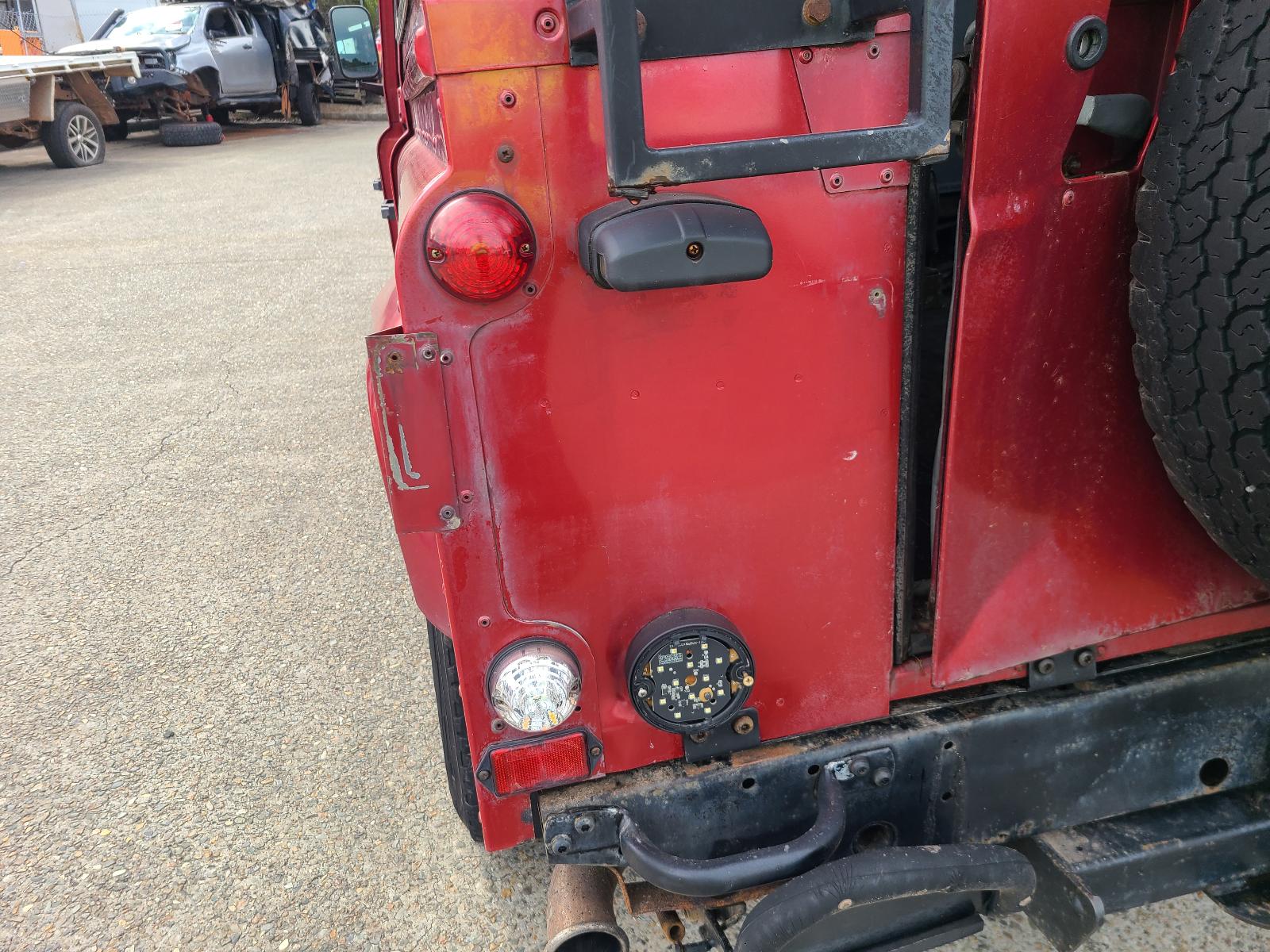 View Land Rover Defender 1999 4 Door Station Wagon