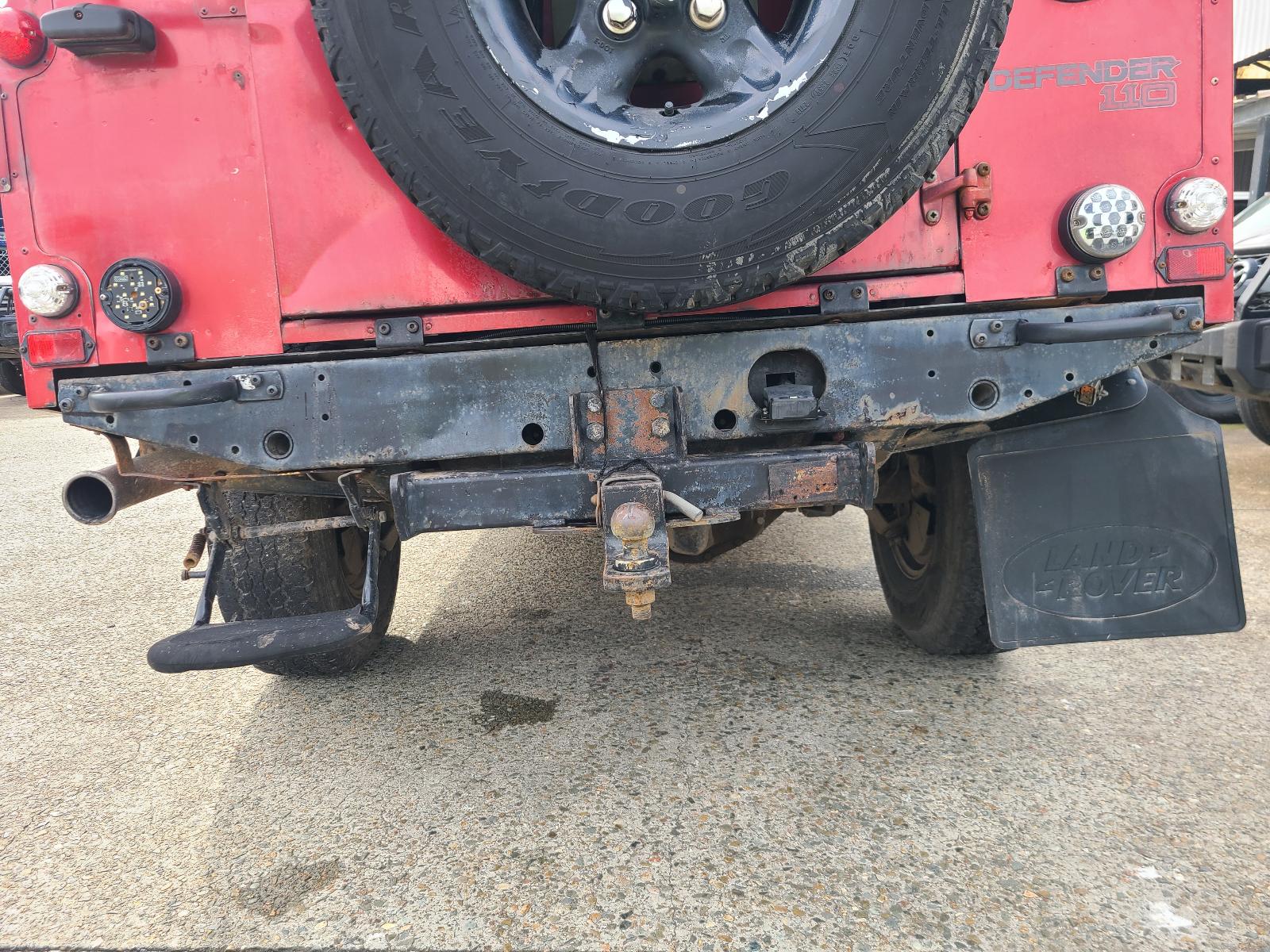 View Land Rover Defender 1999 4 Door Station Wagon