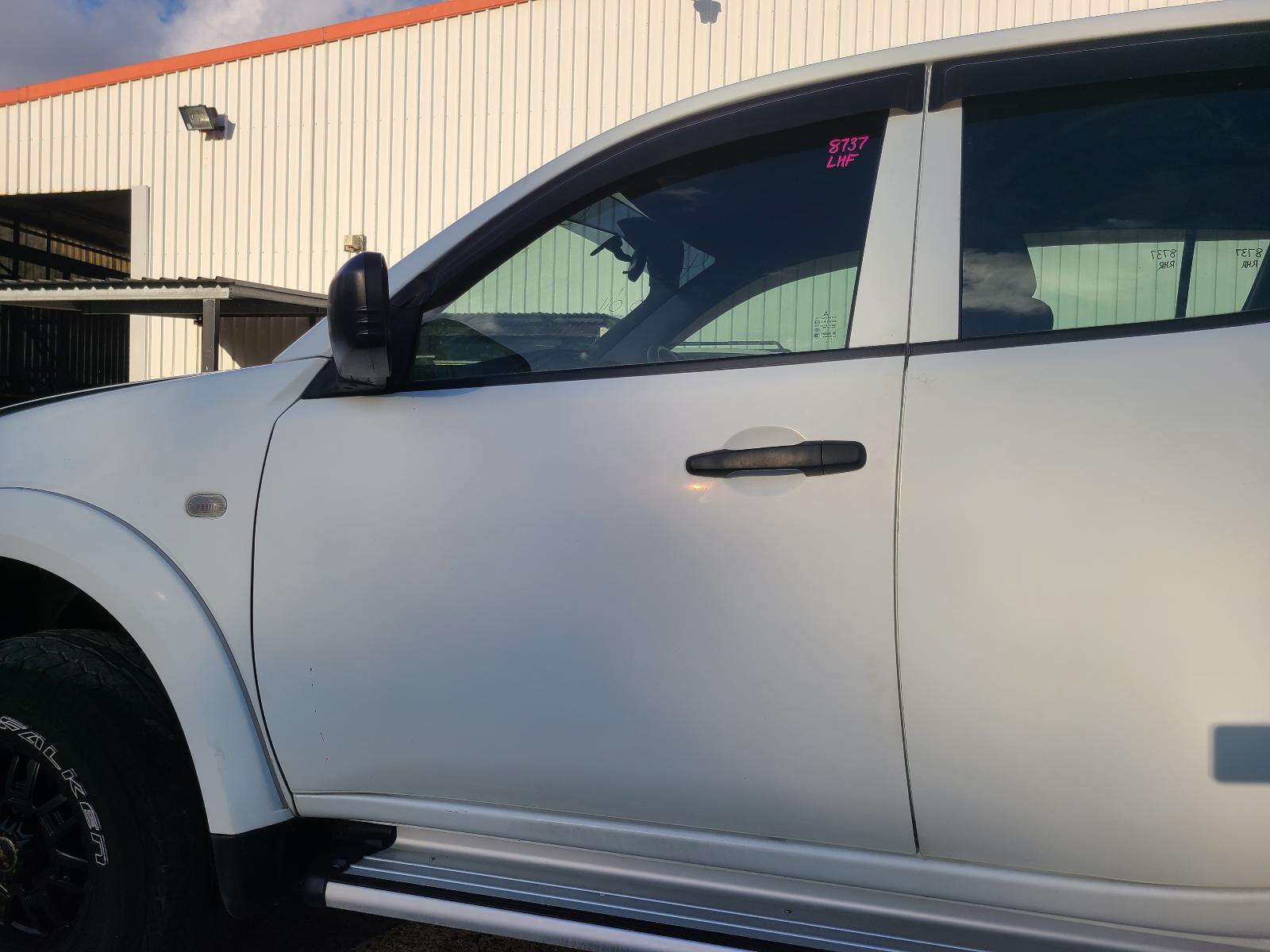 View Mitsubishi Triton 2014 4 Door Utility