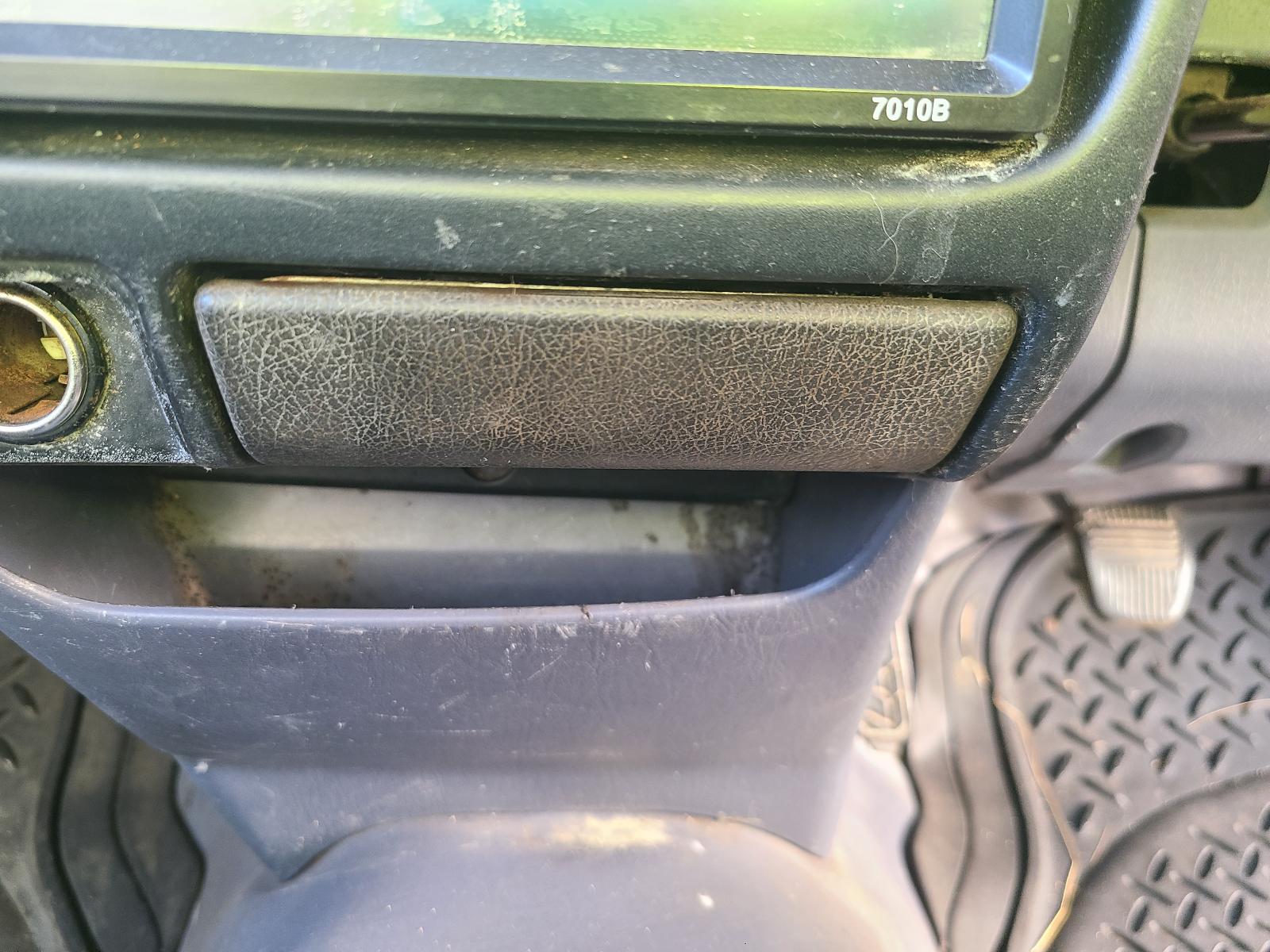View Auto part Ashtray Toyota Hilux 2003