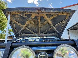 View Toyota Hilux 1994