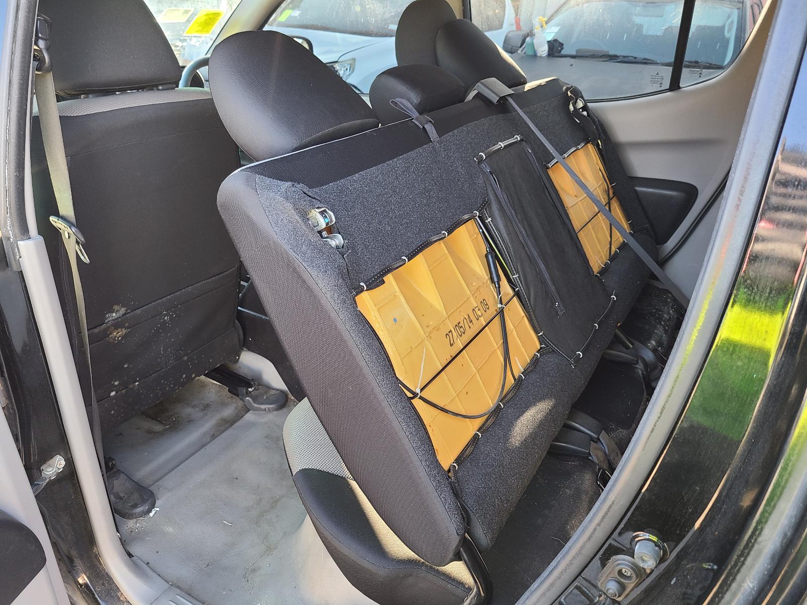 View Mitsubishi Triton 2014 4 Door Utility