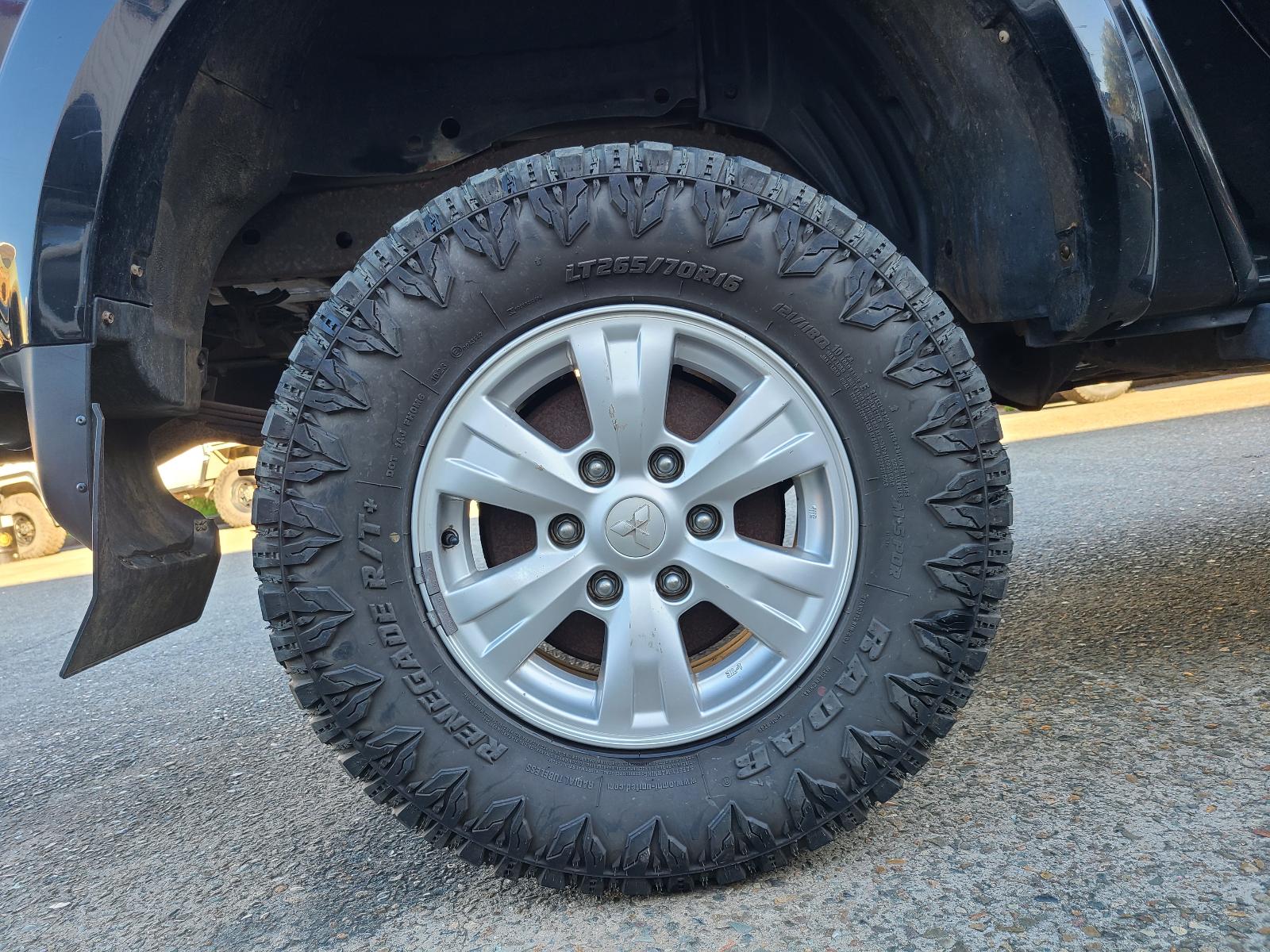 View Mitsubishi Triton 2014 4 Door Utility