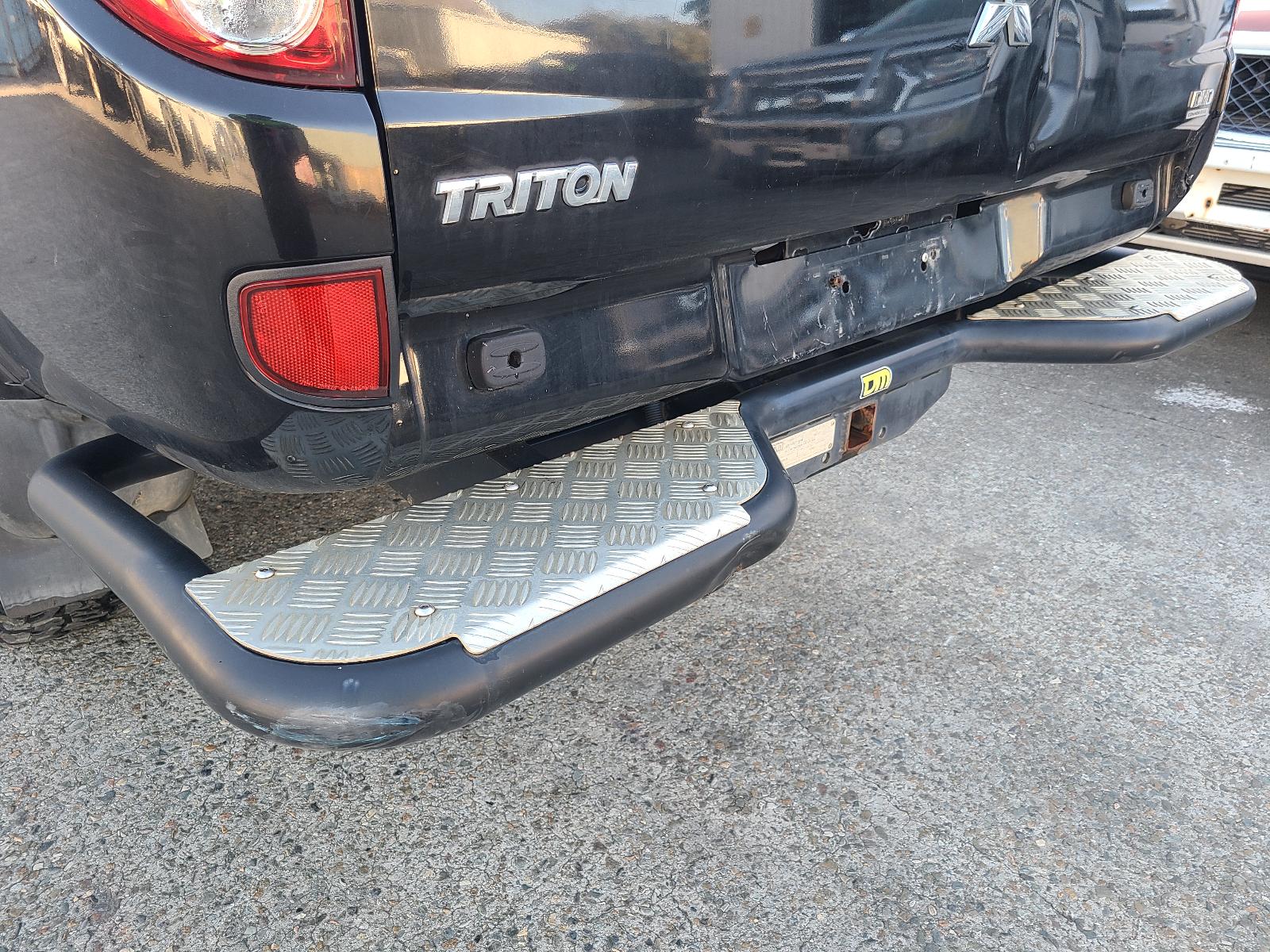 View Mitsubishi Triton 2014 4 Door Utility