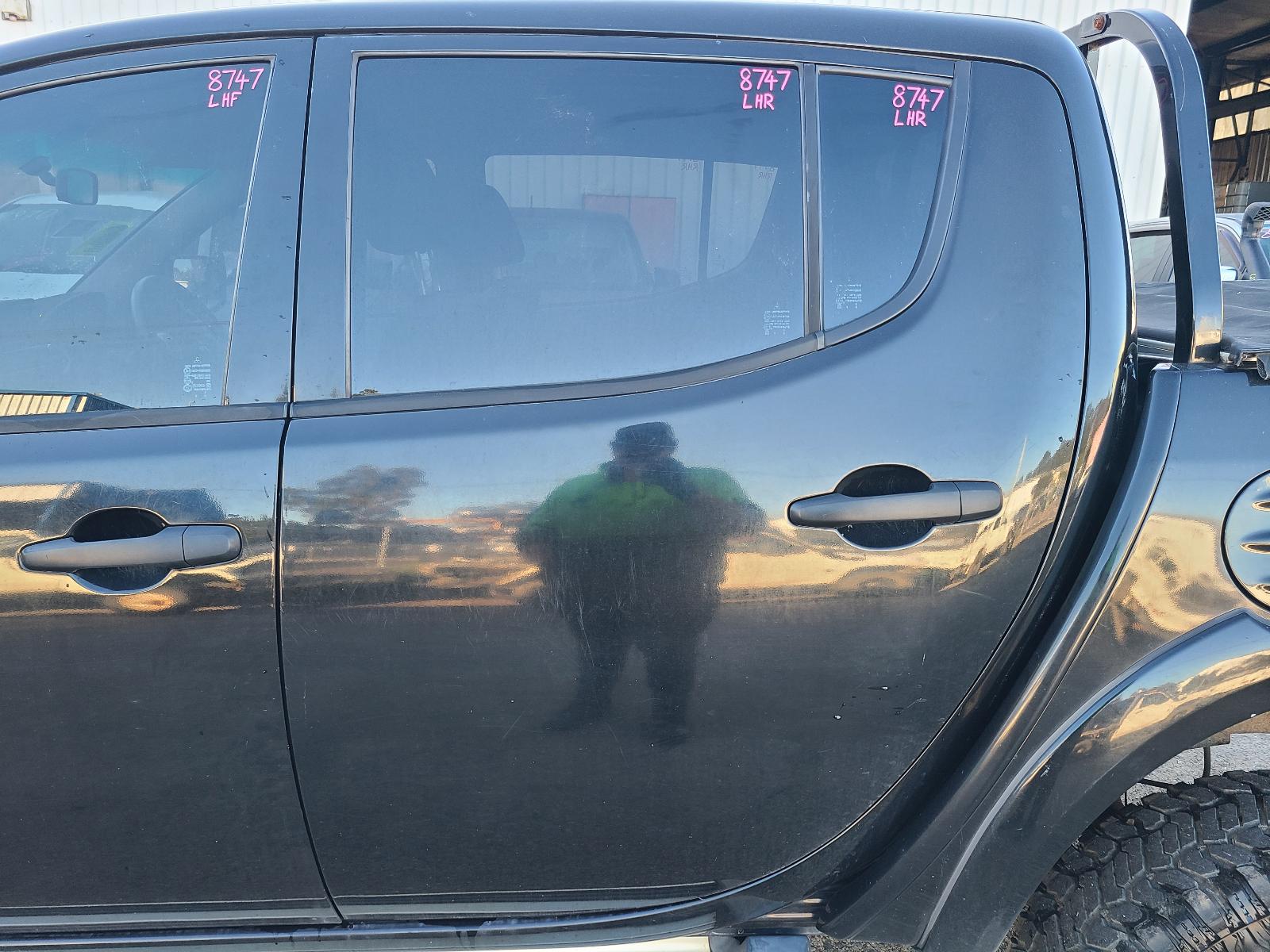 View Mitsubishi Triton 2014 4 Door Utility