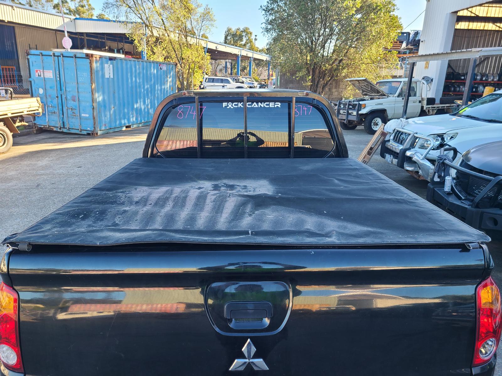 View Mitsubishi Triton 2014 4 Door Utility