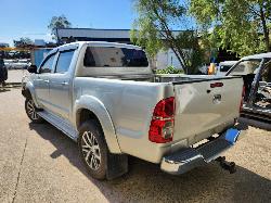 View Toyota Hilux 2006 4 Door Utility