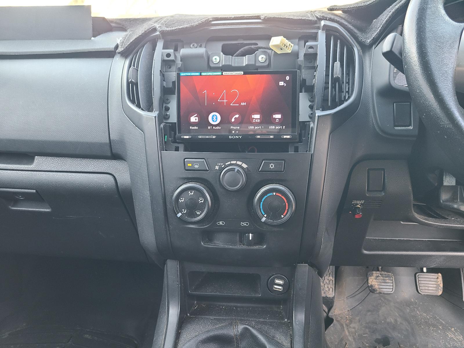 View Isuzu Dmax 2016 2 Door Pickup