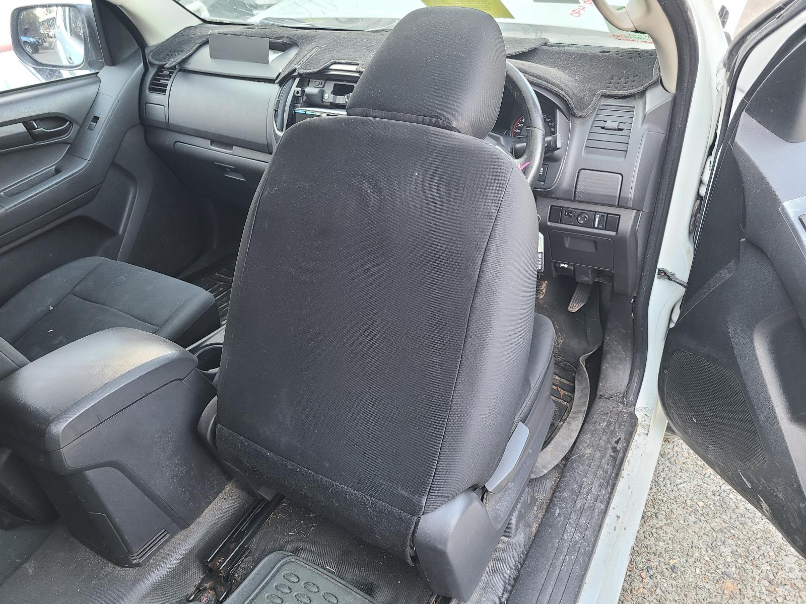 View Isuzu Dmax 2016 2 Door Pickup