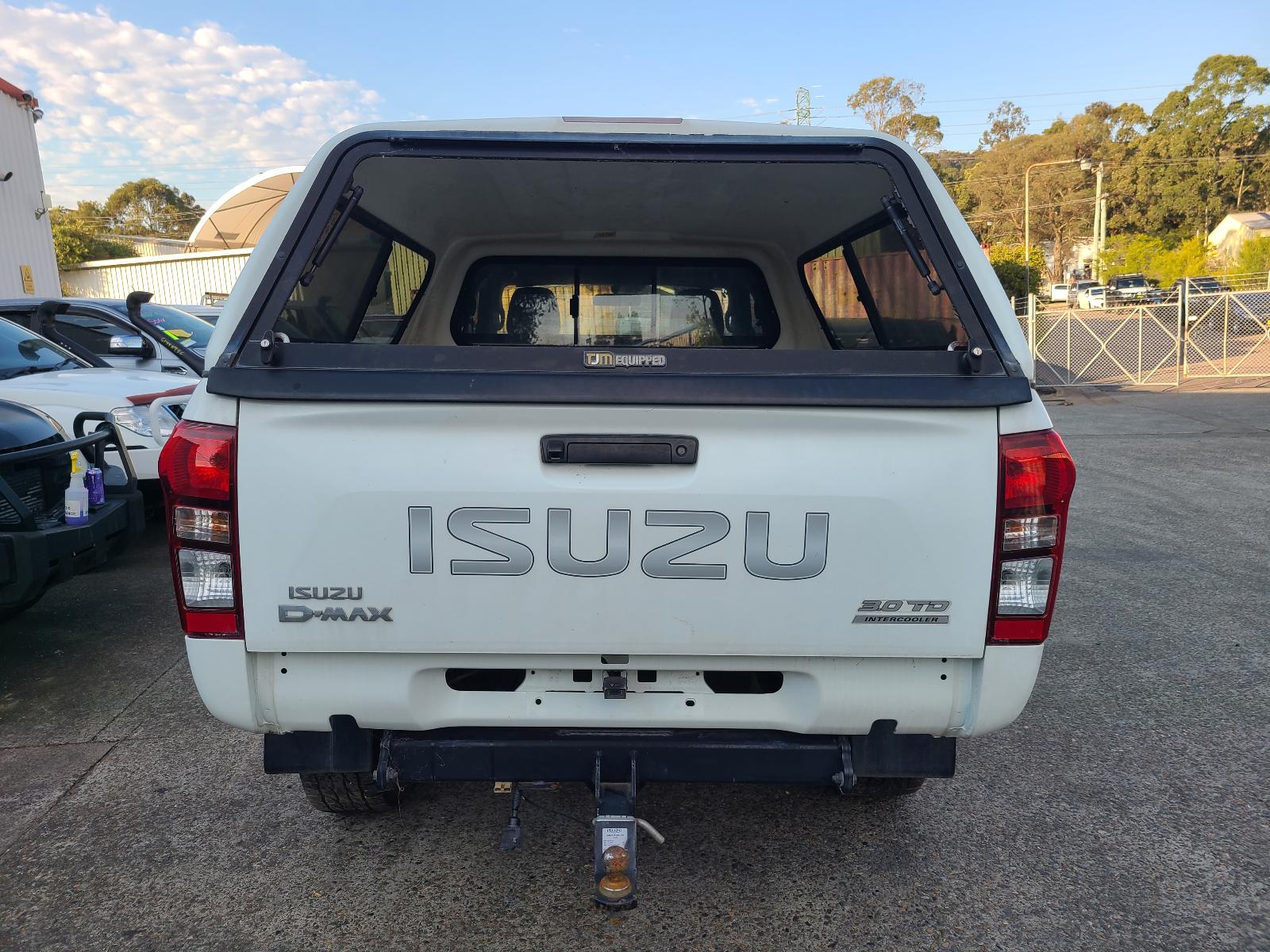 View Isuzu Dmax 2016 2 Door Pickup